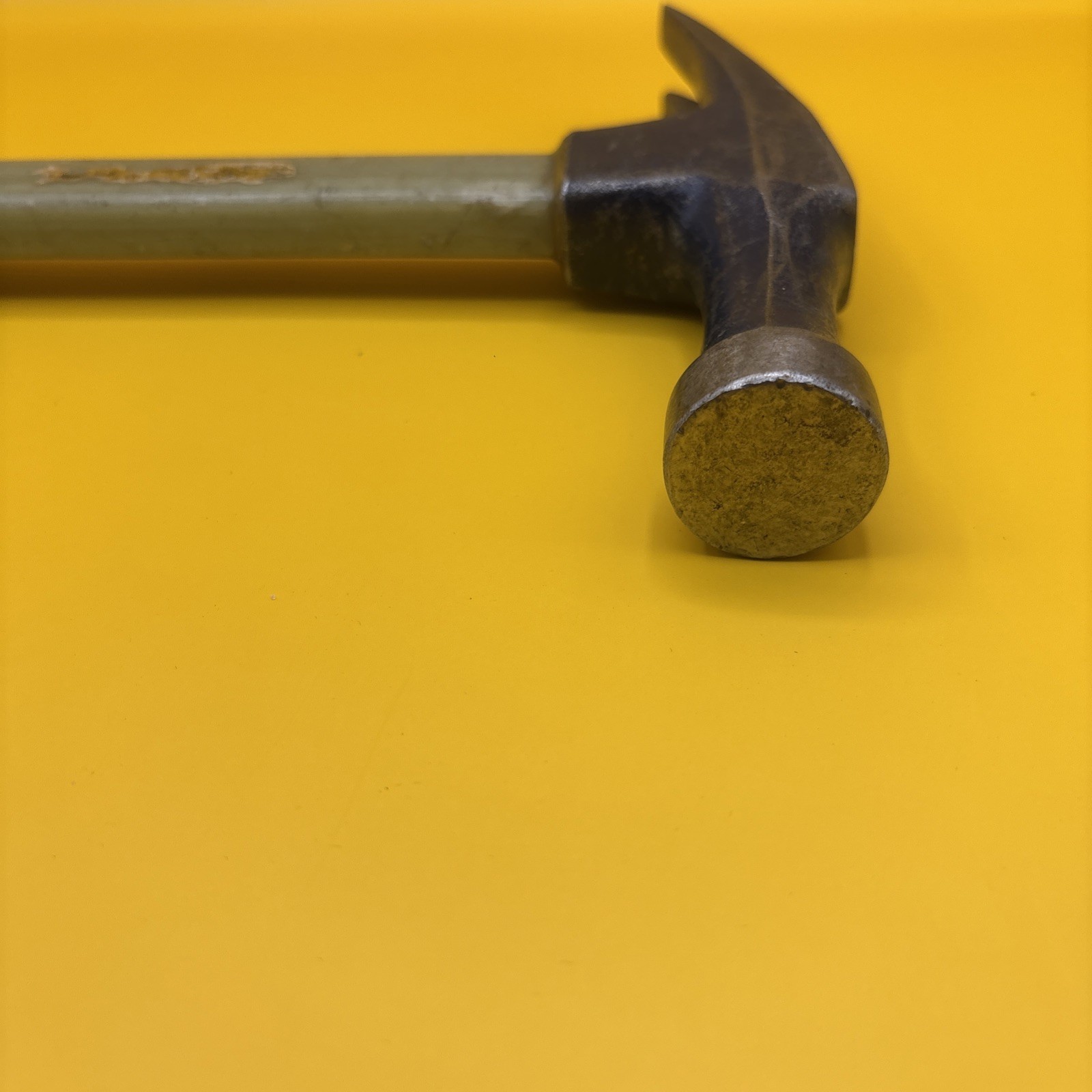 Klein Electrician's Straight-Claw Hammer Fiberglass 807-18