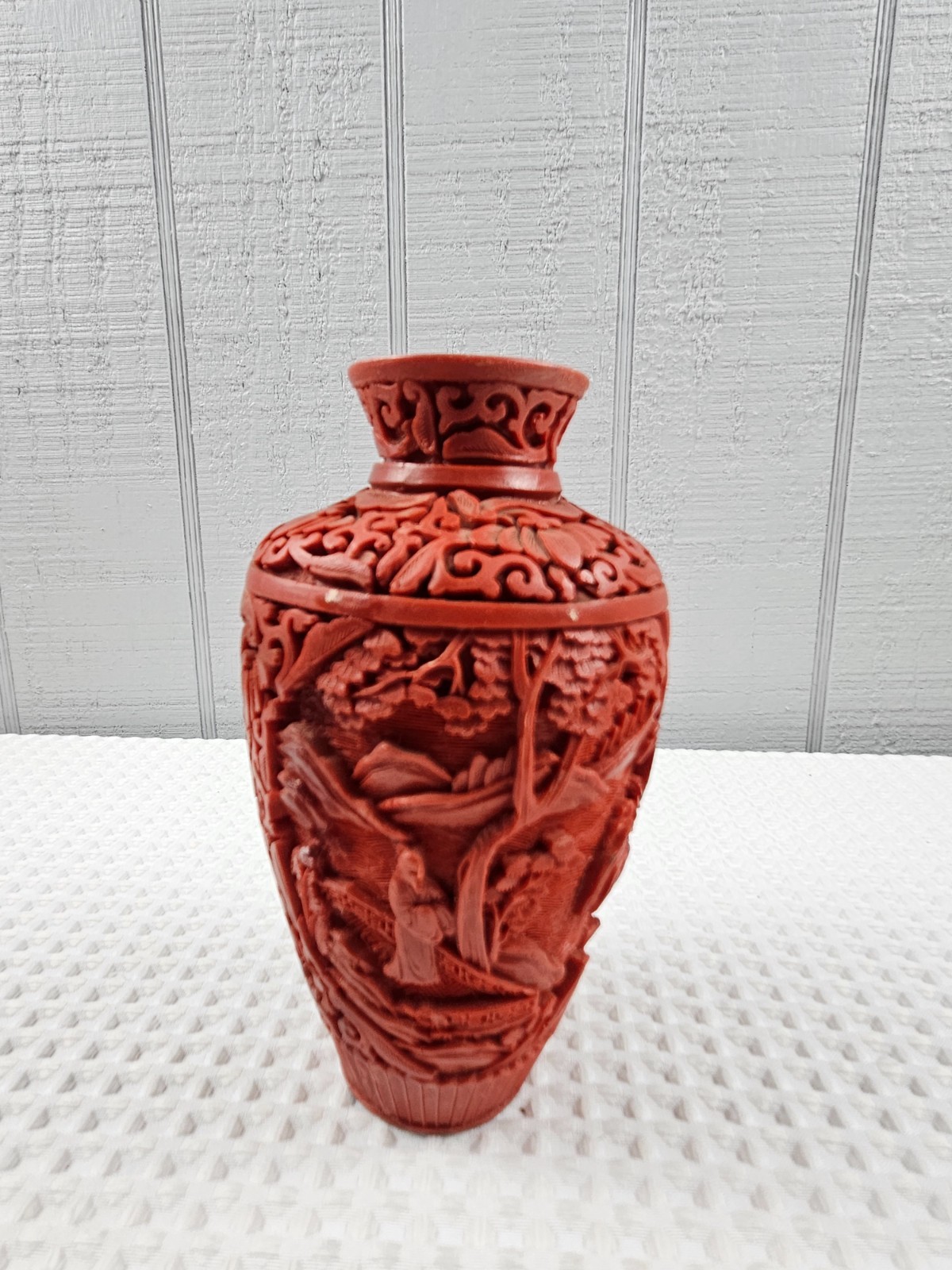 Vintage Chinese Red Cinnabar Lacquer Vase 5 .5” Floral Carving Made in Italy