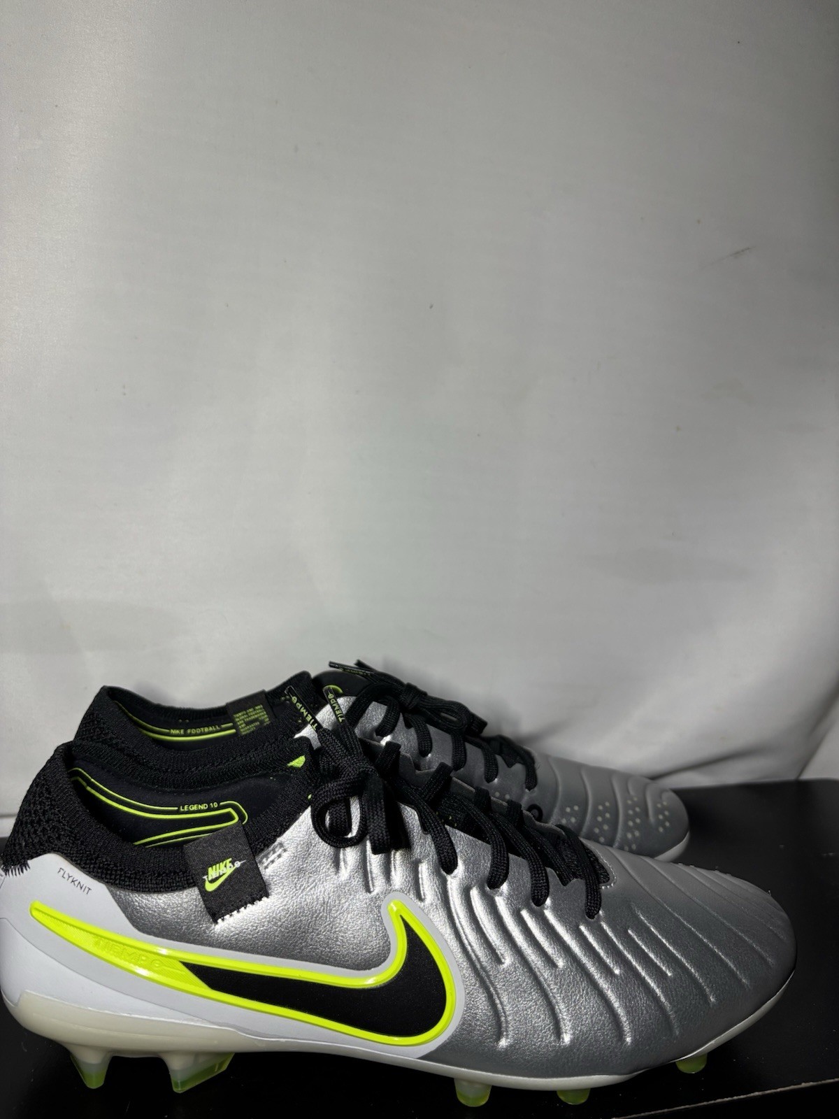 Nike Tiempo Legend 10 Elite FG Pro Soccer Cleats HF8980-001 Men's Size 8.5