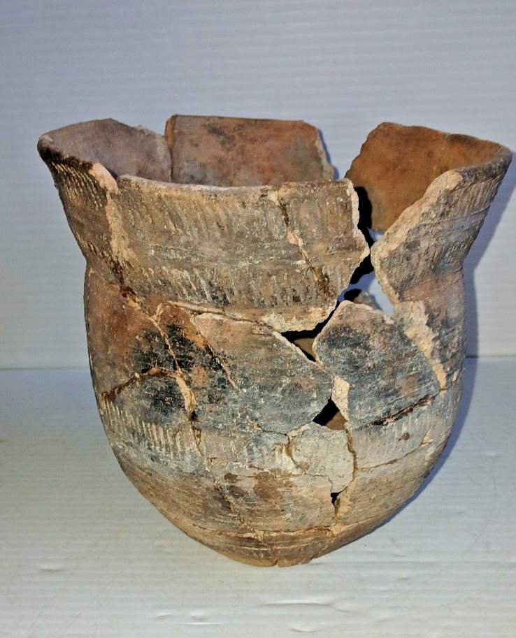 Pre-Columbian Native American Indian Mississippian Partial Pottery Jar Artifact