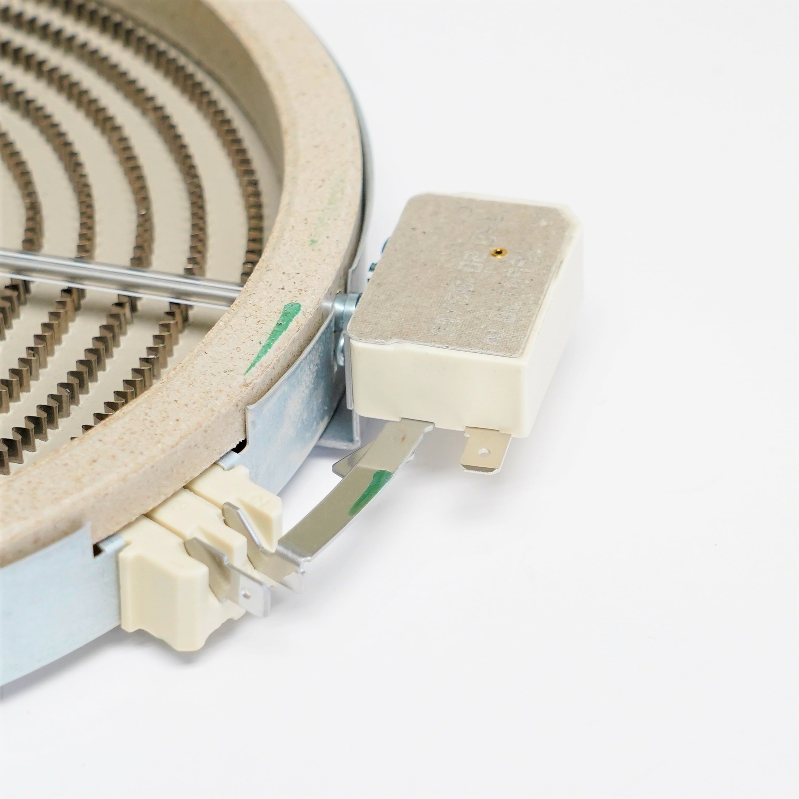 Element, Surface Unit Burner for GE WB30T10136 (AP4363599, PS2339867)