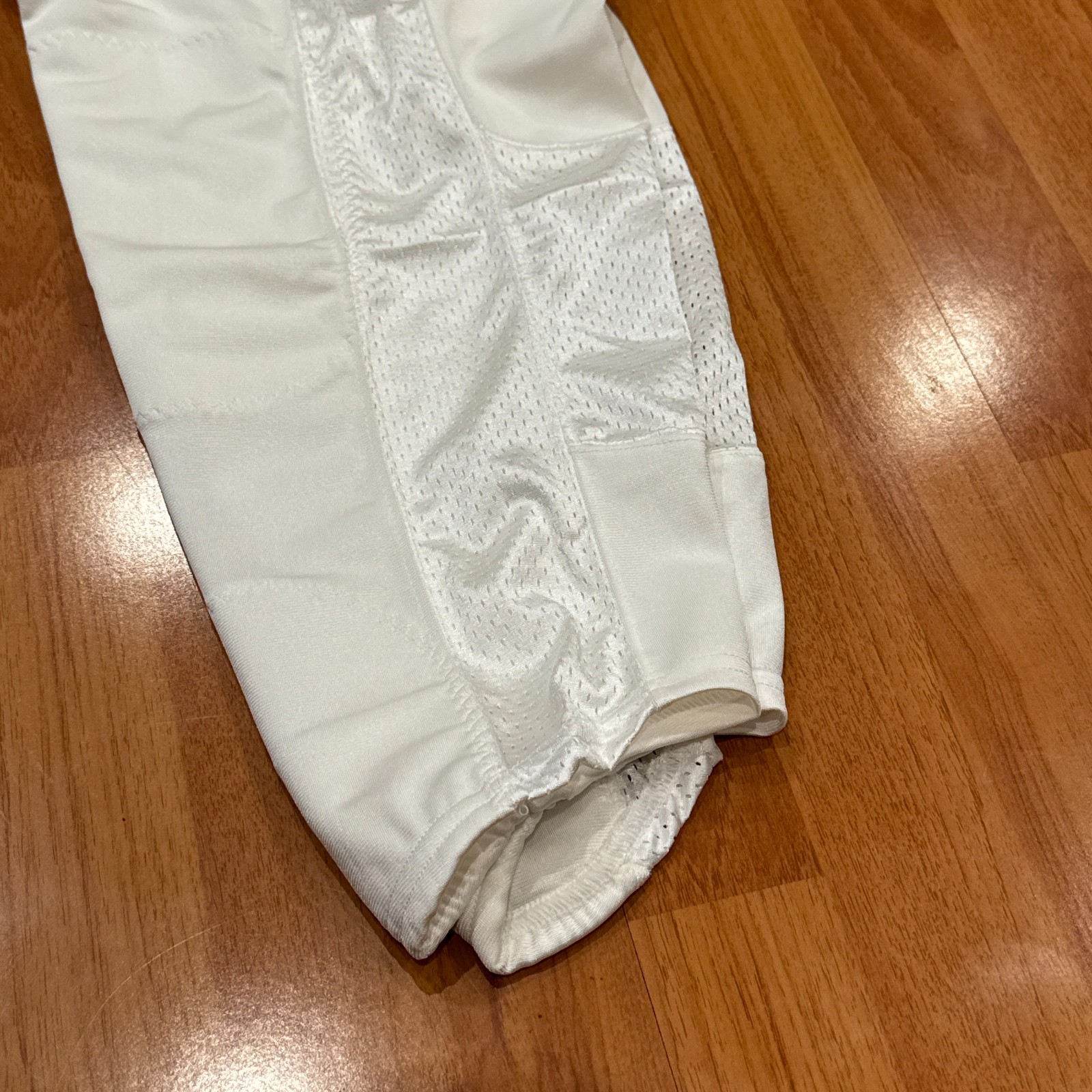 Nike Vapor Untouchable Football Pants White. Pads/Belt Not Included SZ L BNWT
