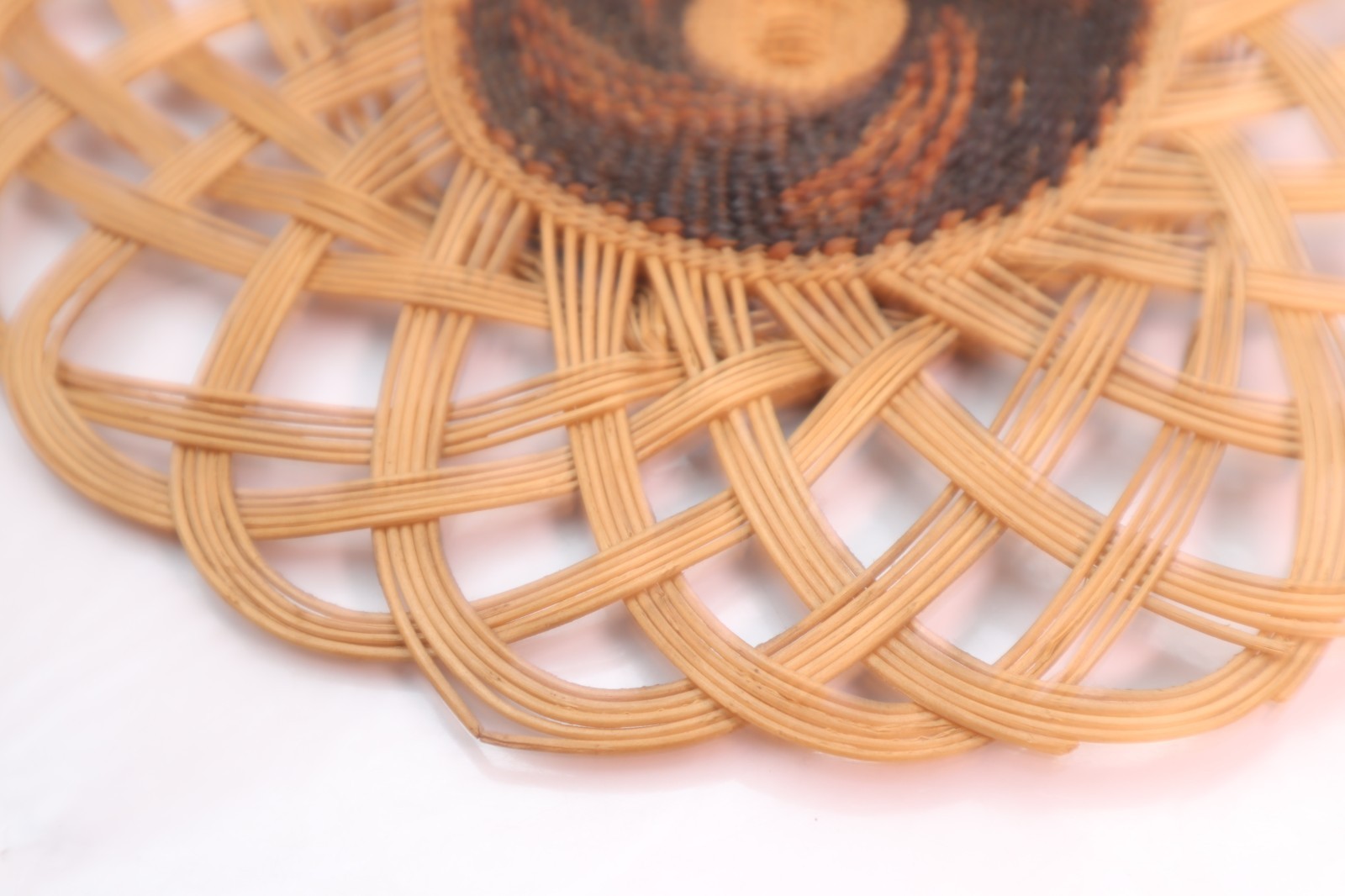 VTG Native American Indian Hupa Yurok Woven Basket Plaque Flat Tray Trivet 8.5"