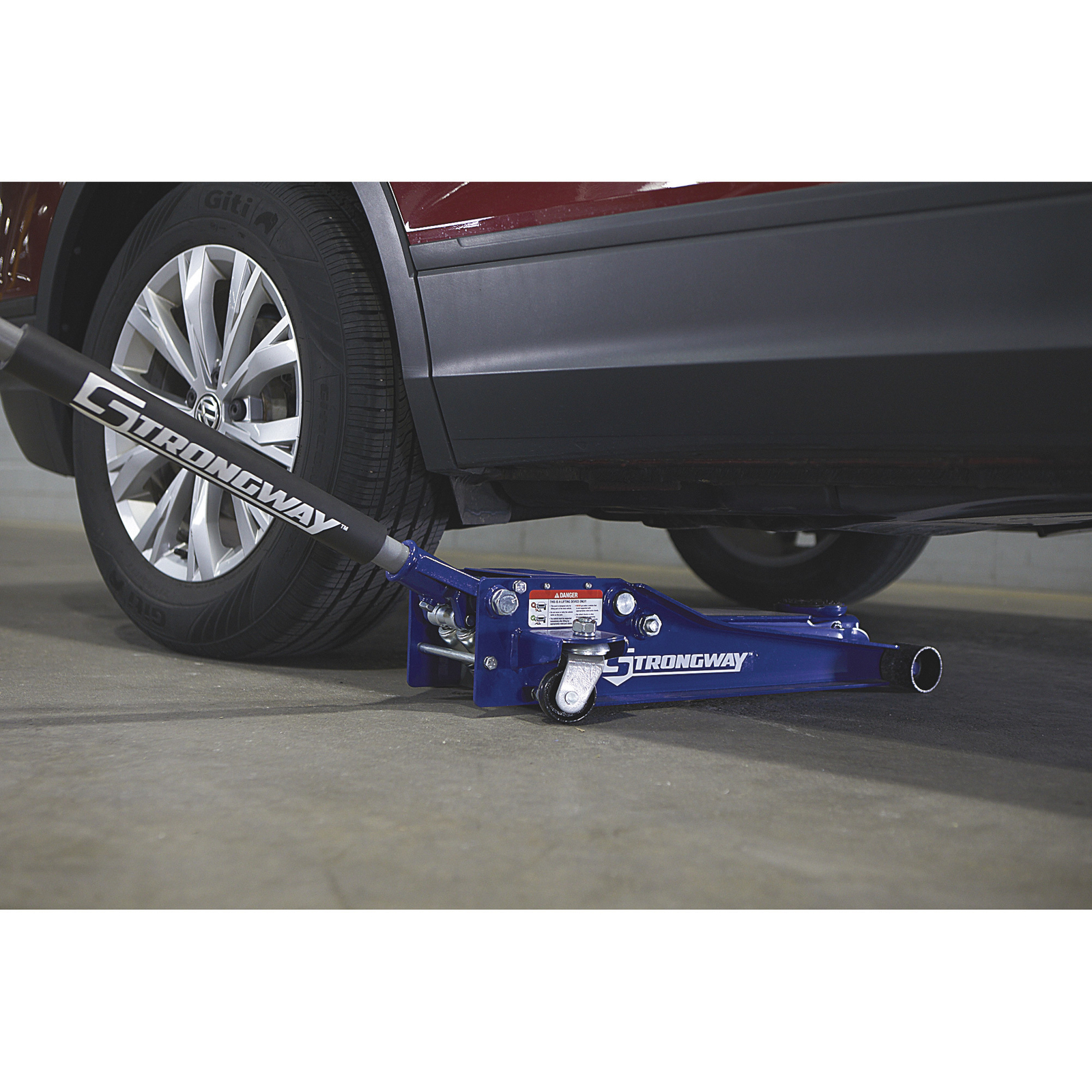 Strongway Professional Low-Profile Service Floor Jack, 3-Ton Capacity