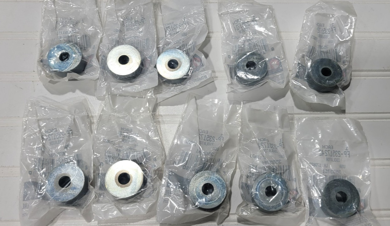 10PCS Oil Pan Isolator Detroit Diesel S60 12.7L Engine NEW 23517242 FP Diesel