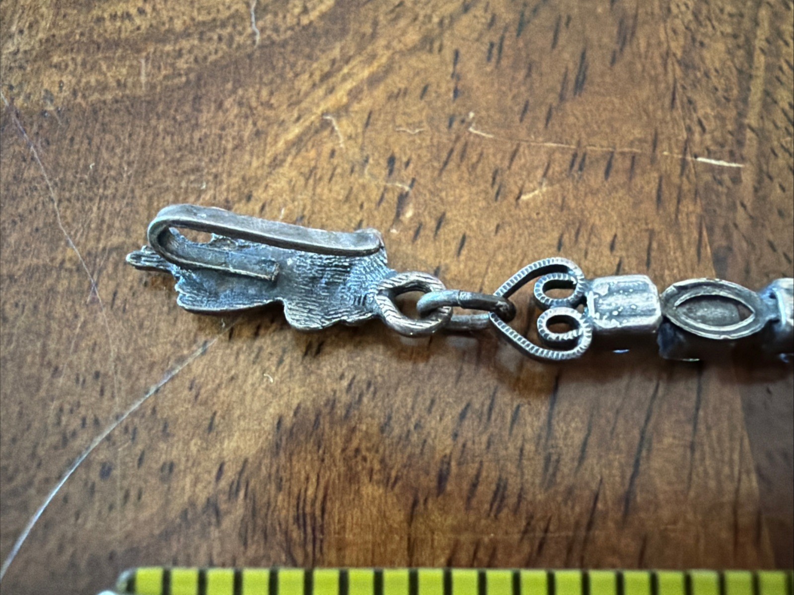 Mary Demarco Fairycore Rhinestone Tulip Glass Opal Hand Clasp Necklace 13"