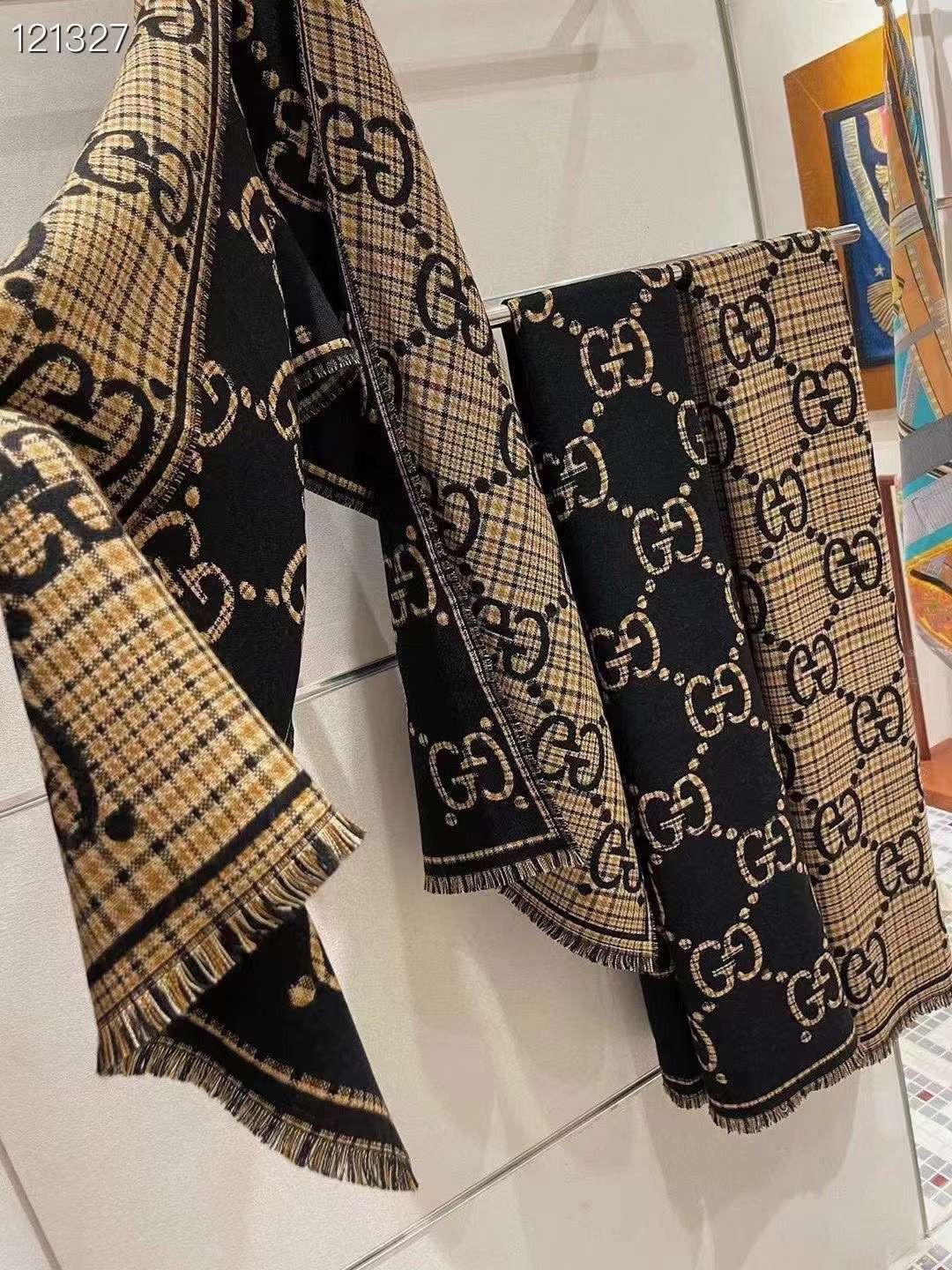 SCARF GUCCI SCARF SHAWL AUTHENTIC 100% CASHMERE BLACK BEIGE CLASSIC LOGO