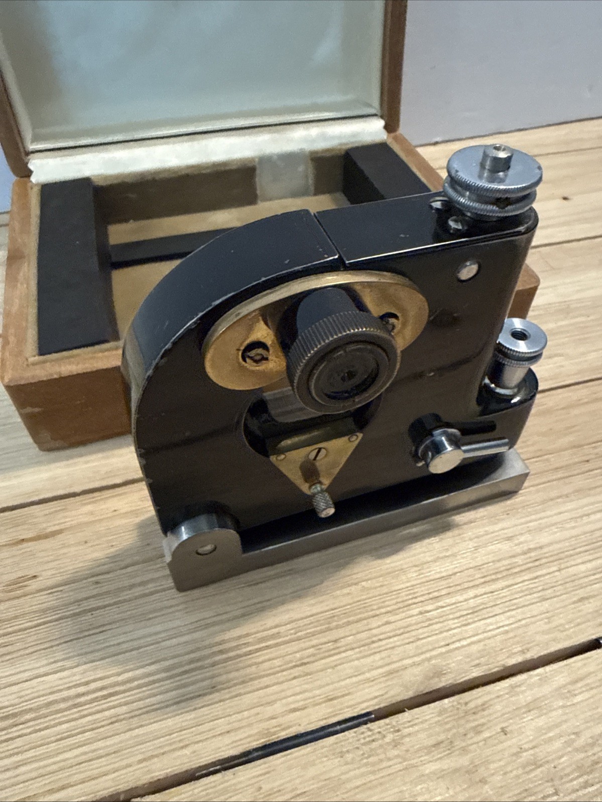 Vintage Bausch & Lomb Precision Machinist Spirit Level in Wood Case USA Rare