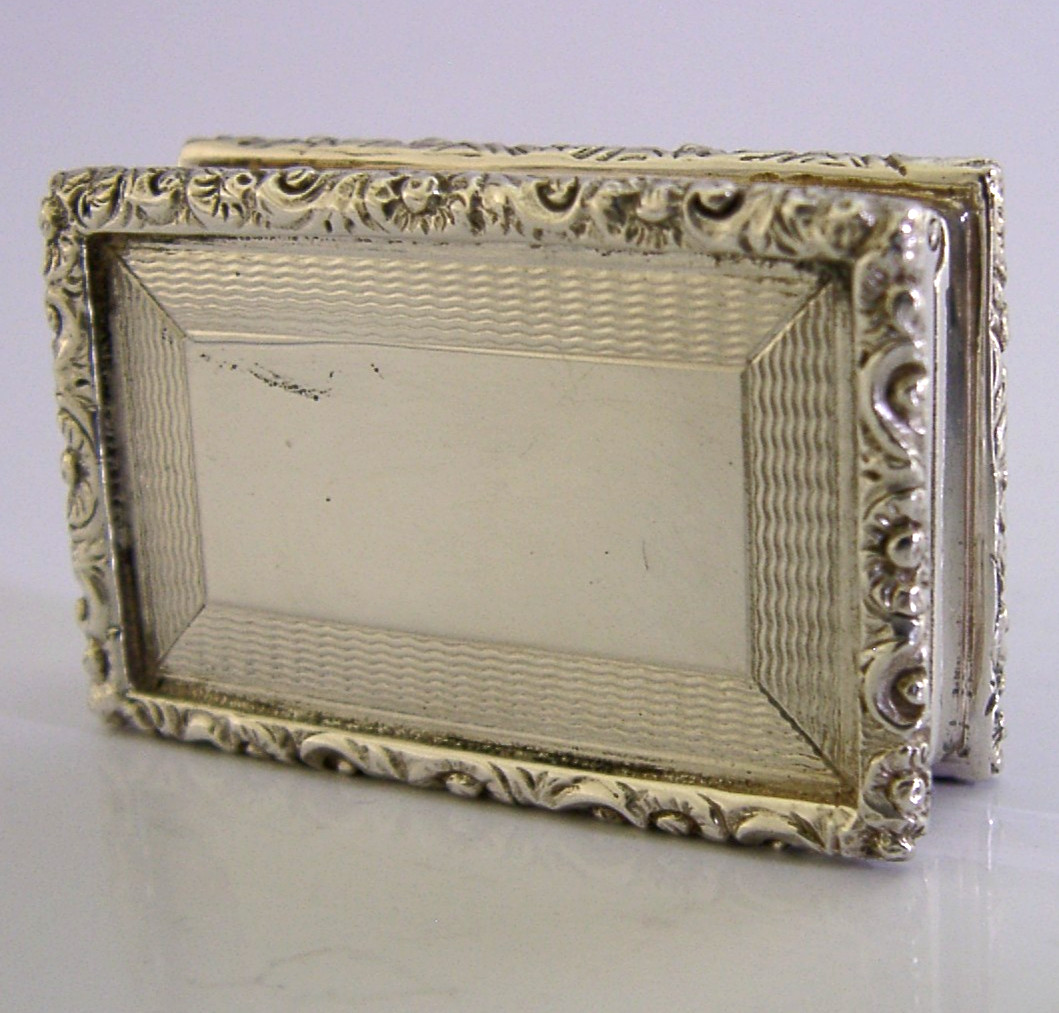 ENGLISH CAST SOLID STERLING SILVER HOUSES of PARLIAMENT CASTLE TOP BOX 1992