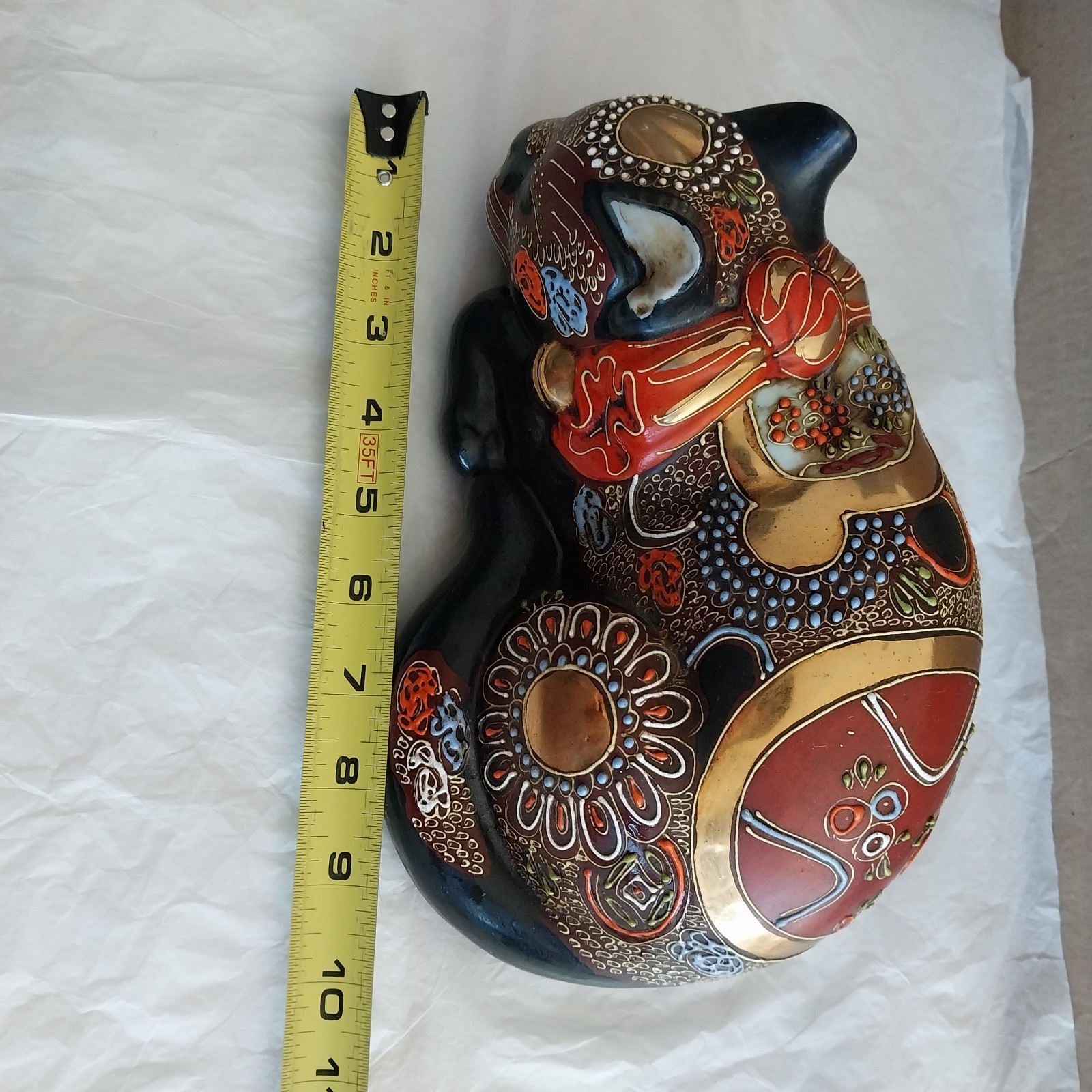 Japanese Kutani Style Moriage Nemurii Neko Sleeping Cat 10" Signed Black Gold