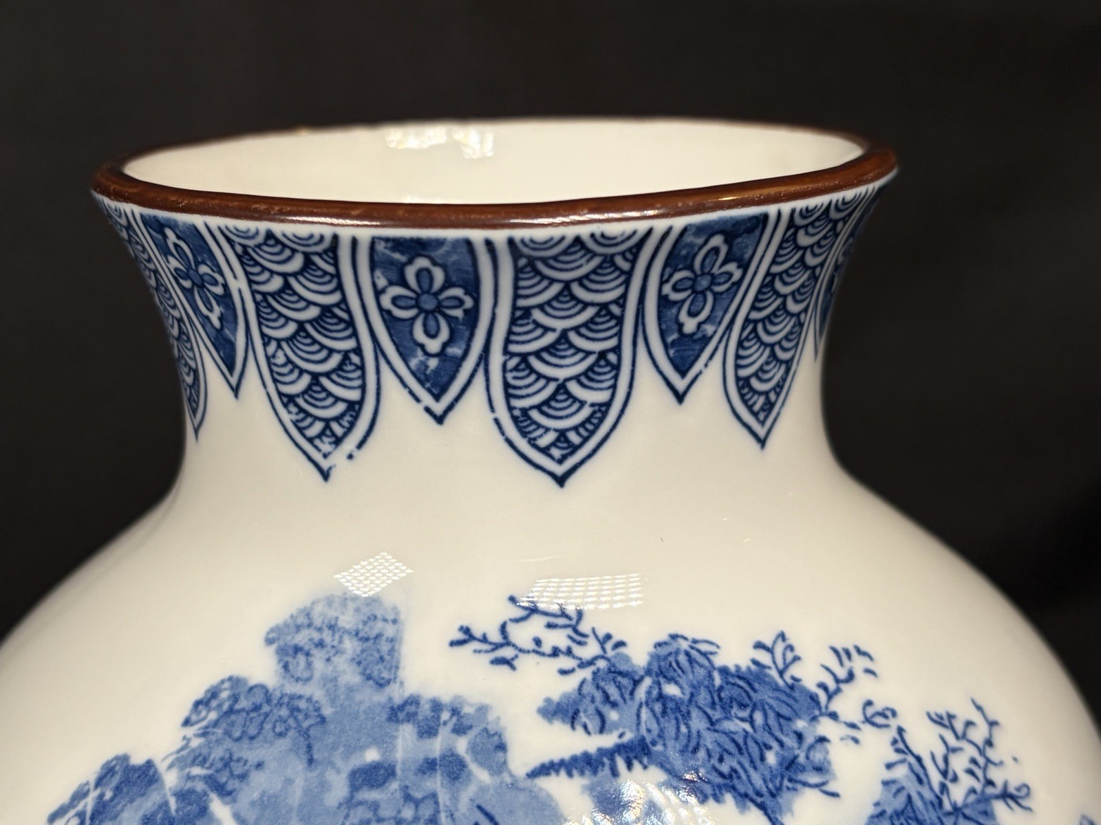 VTG Oriental Blue & White Chinoiserie Vase 9.5" Asian Mountain Pines Scene