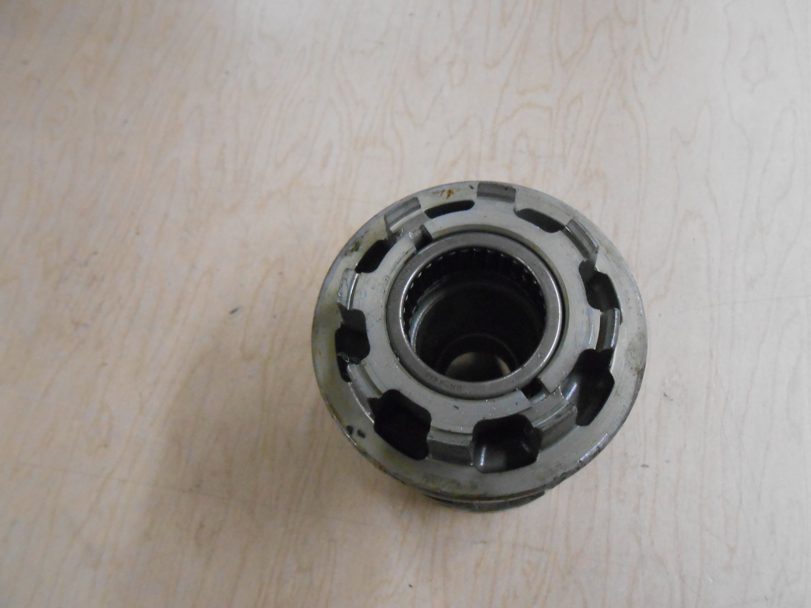 432276 Evinrude 1996 50hp Outboard bearing housing T176