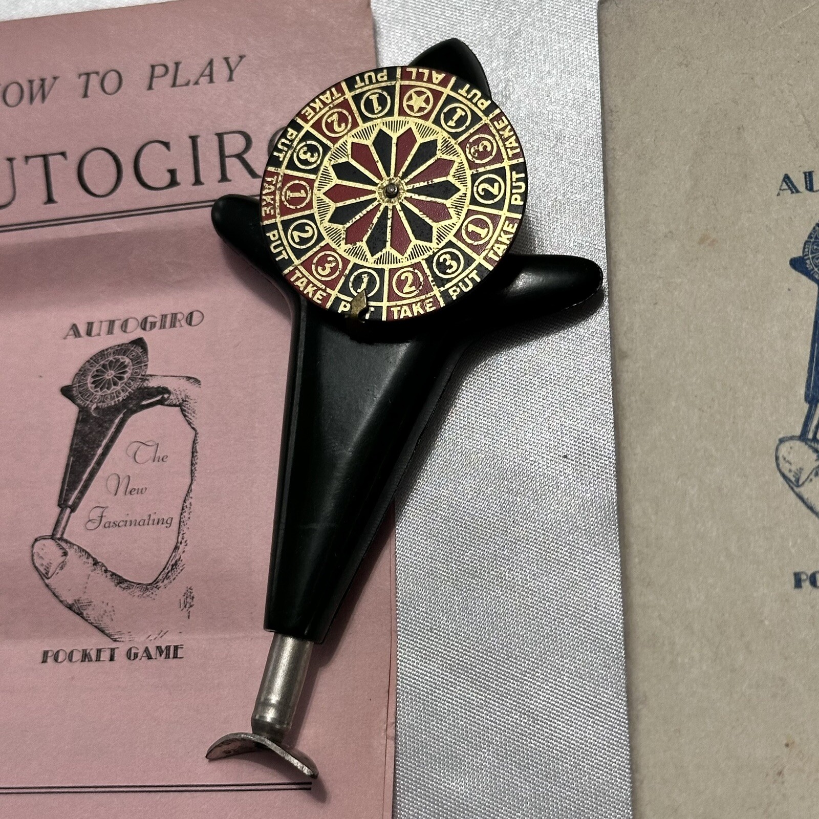 Rare Autogiro Pocket Roulette Spinning Wheel Gambling Bakelite w/ Original Box