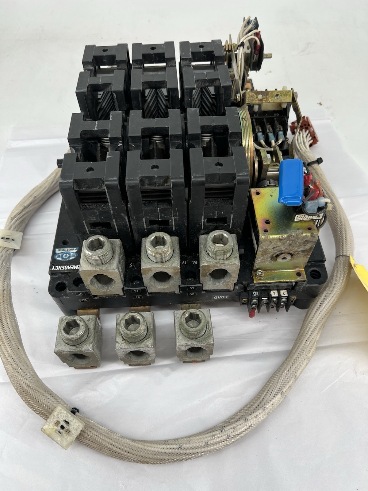 Asco 300 Series Automatic Transfer Switch, 3P, 22-35A, 3Ø, 480-600V, For Motors