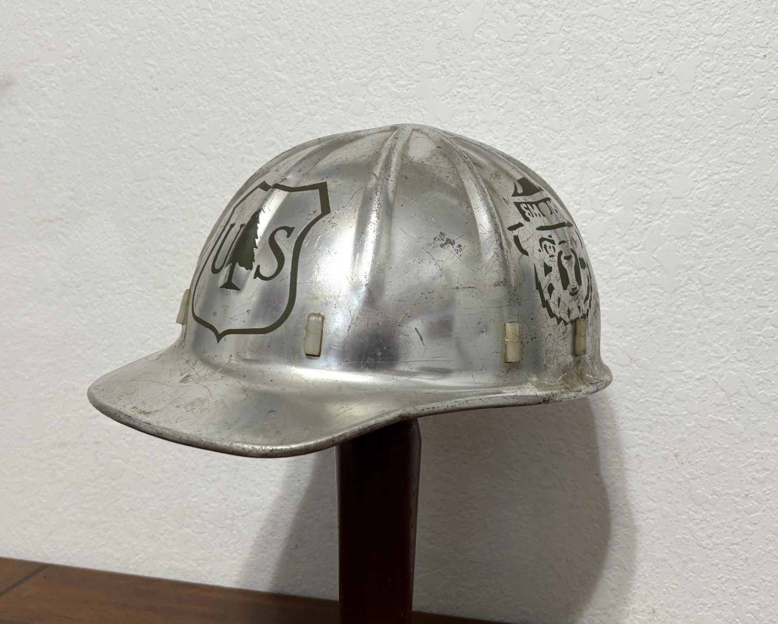 VINTAGE ALUMINUM HARD HAT - US FOREST SERVICE / SMOKEY BEAR