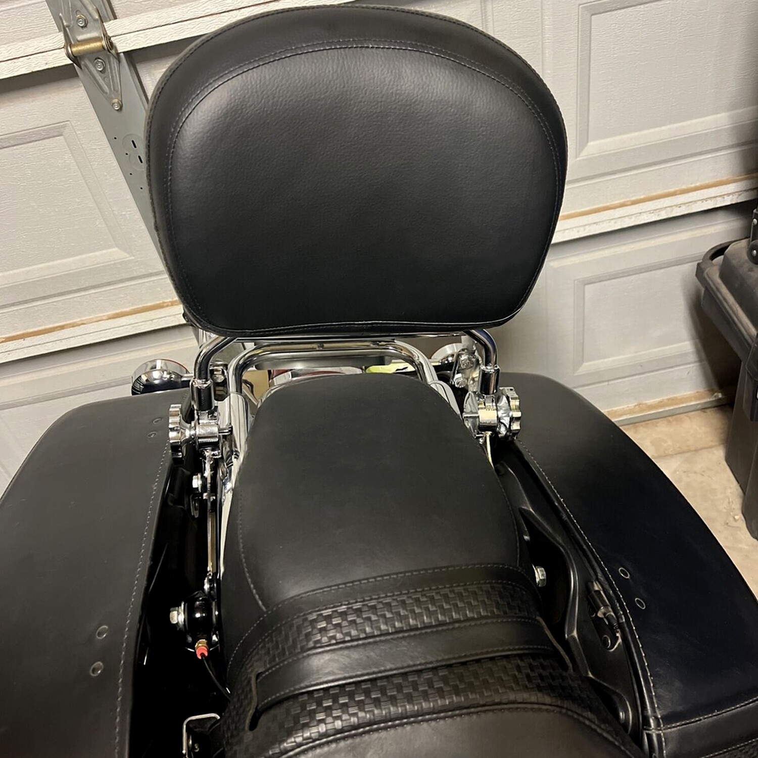 For 97-08 Harley Road King Electra Glide Adjustable Sissy Bar Backrest w/Rack