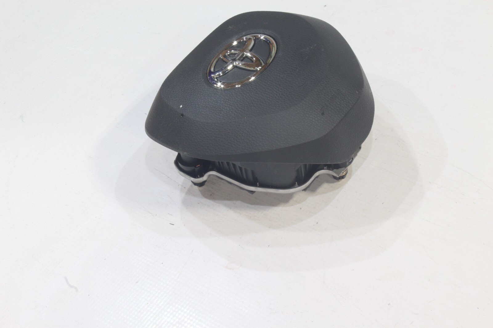 2019 2020 2021 2022 2023 2024 TOYOTA RAV4 DRIVER WHEEL AIRBAG BLACK OEM AIR BAG