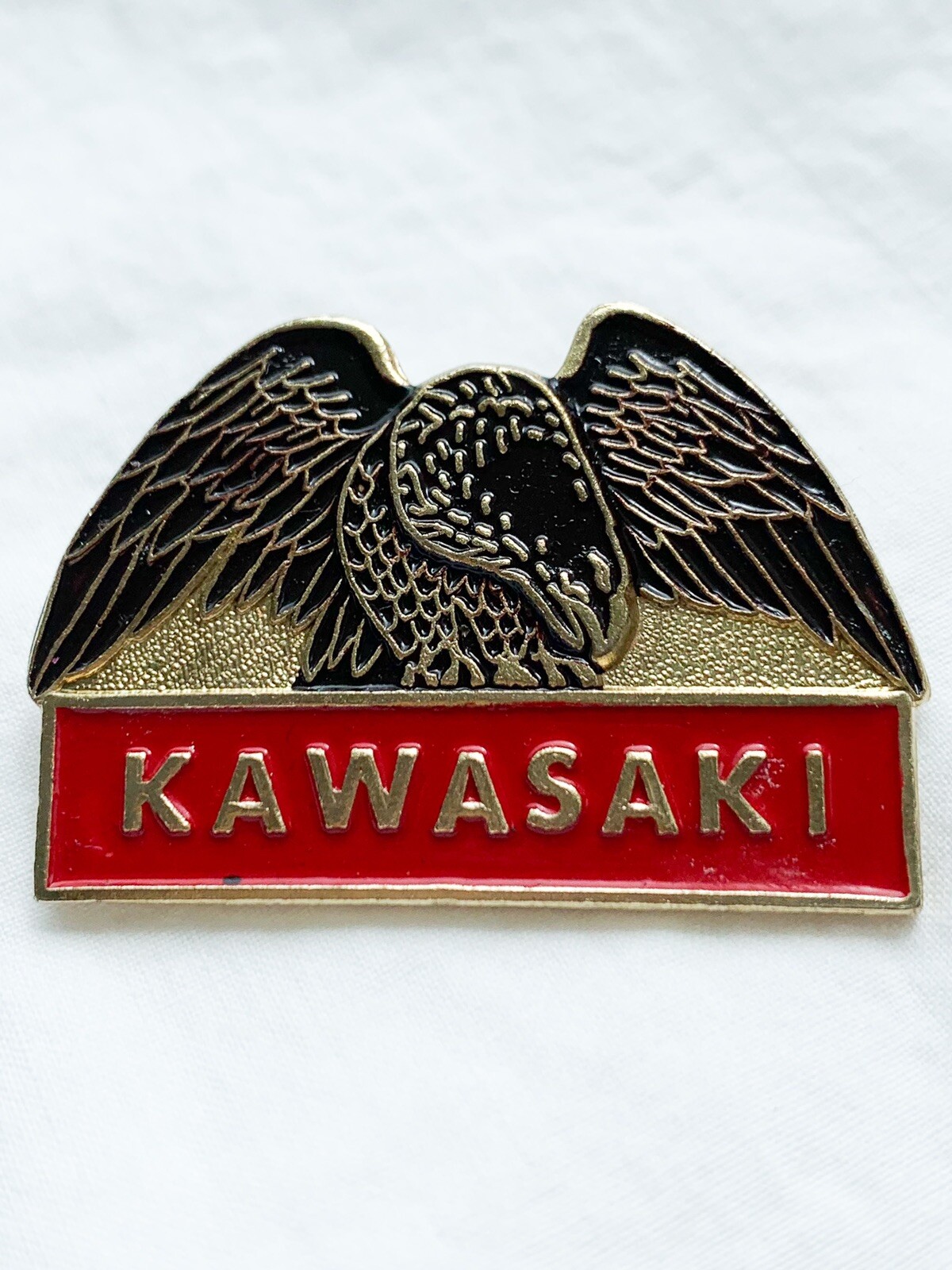 KAWASAKI Eagle Pin Lapel Red & Gold Vest Motorcycle Biker NEW NOS Vintage Rare