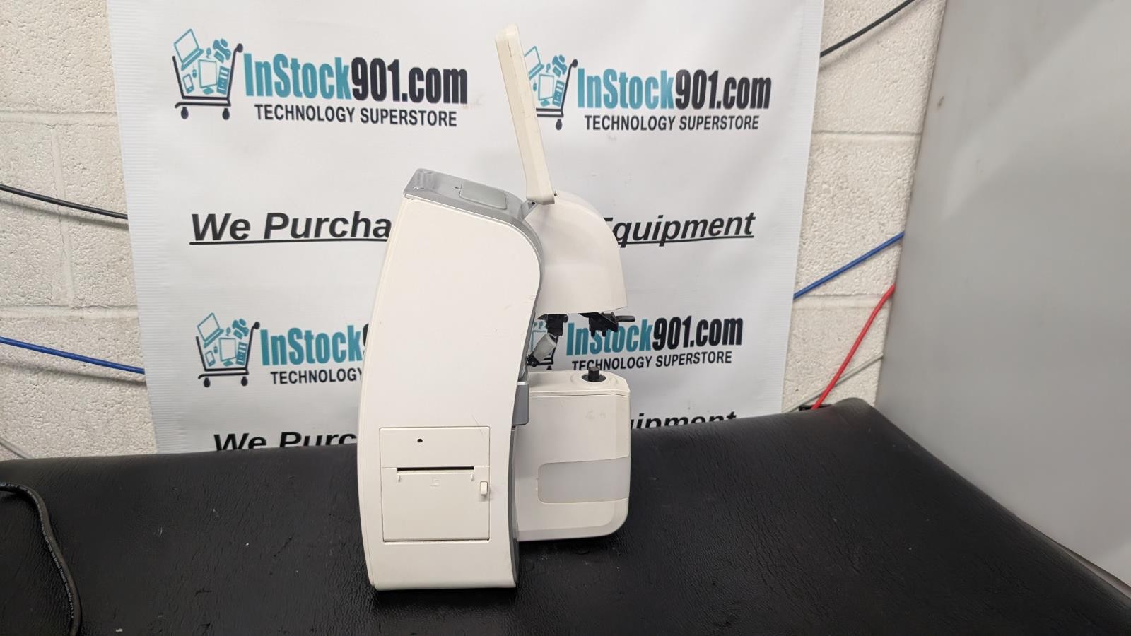 Huvitz HLM-9000 Digital Auto Lensmeter (As-Is)