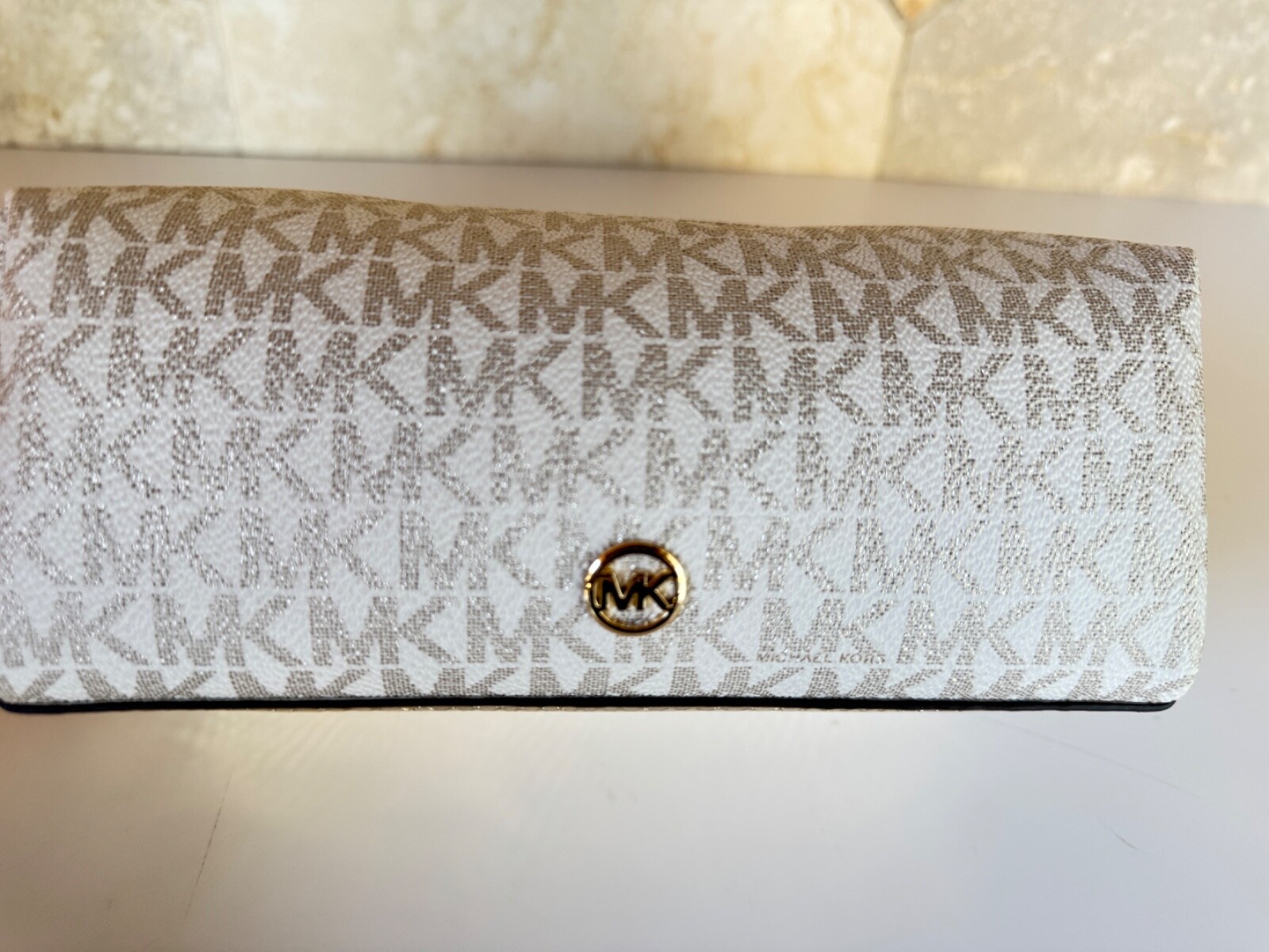 MICHAEL KORS JET SET TRAVEL MEDIUM TRAVEL COSMETIC CASE MK PALE GOLD MULTI