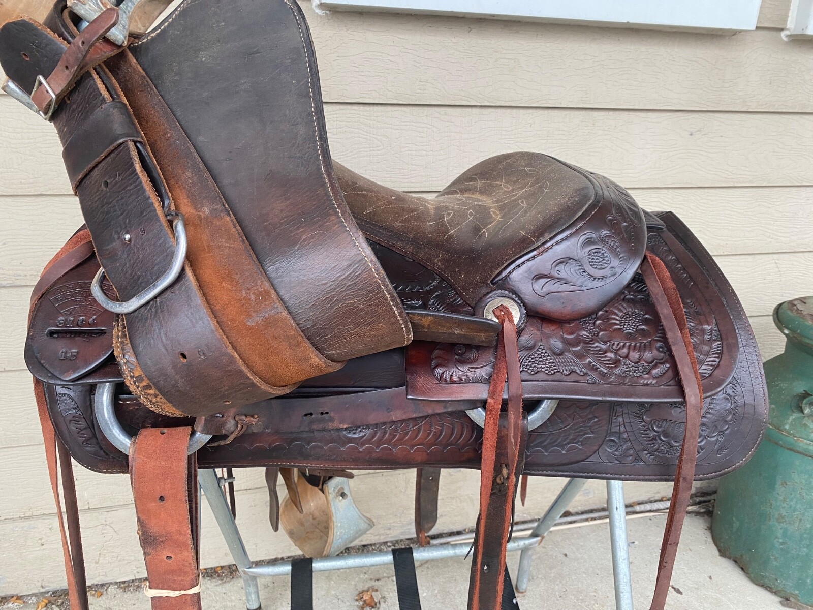 Used/Vintage 1960's G. H. Vaught 15" tooled leather Western saddle US made