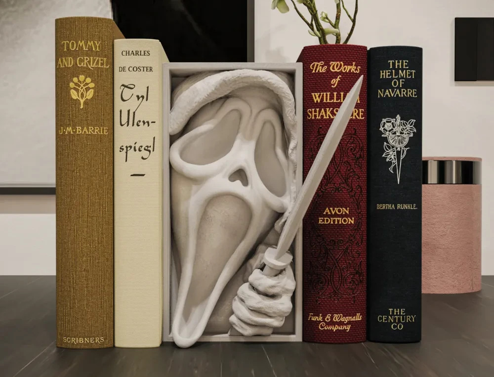 Ghostface - Scream Horror Bookshelf Decor & Wall Mount