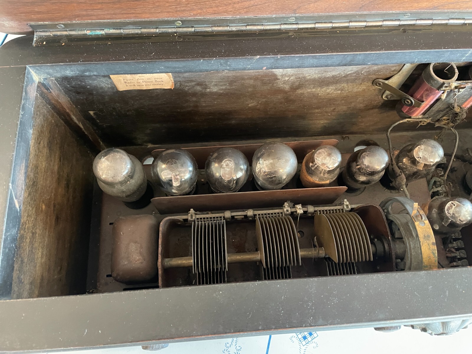 ANTIQUE 1928 RCA RADIOLA 60 Super Heterodyne Complete Tube Radio