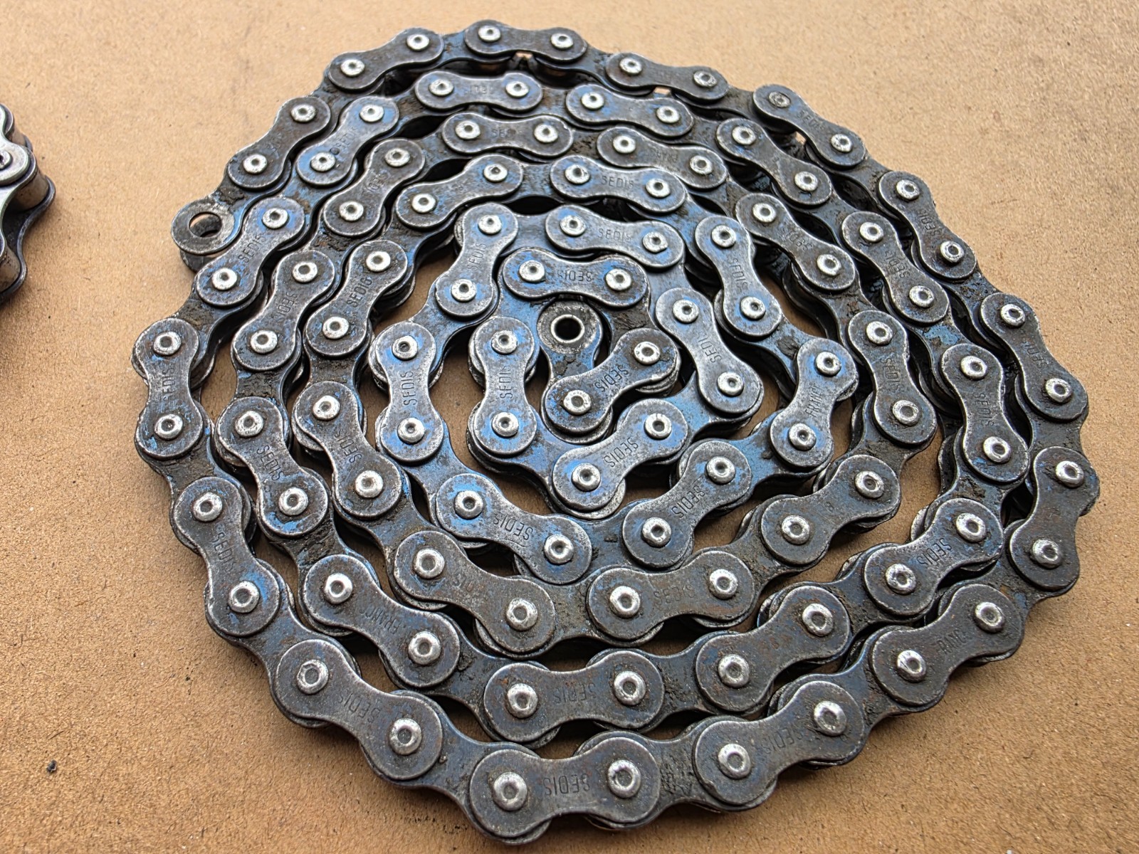 VINTAGE BICYCLE CHAINS PARTS LOT DIAMOND HEAR IT SNAP UNION SKIPT TOOTH ETC