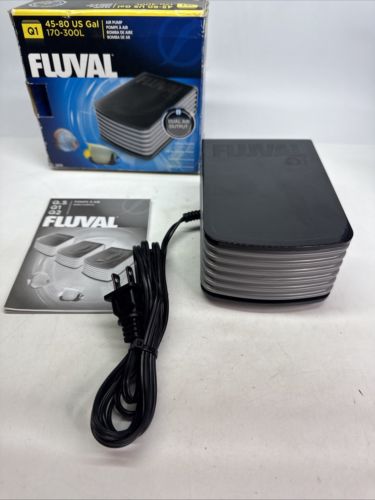 Hagen Fluval Q2 50-160 US Gal Adjustable Flow Control Air Pump - Working