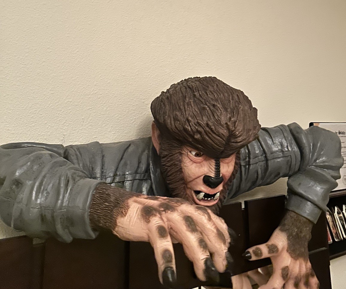 Universal Monsters Grave Walker WolfMan