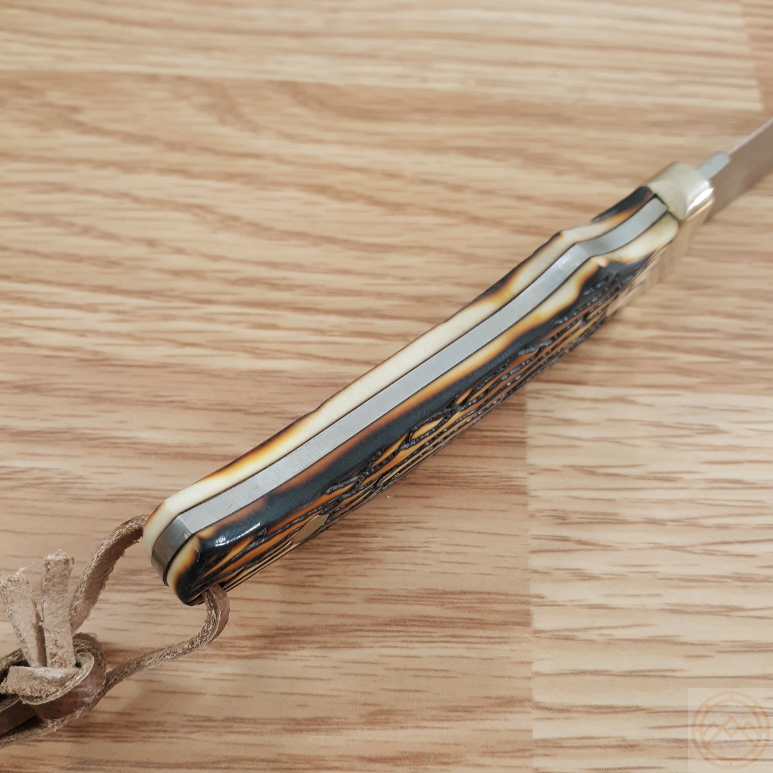 Schrade Hunter Fixed Knife 2.75" 7Cr17MoV Steel Full Tang Blade Staglon Handle