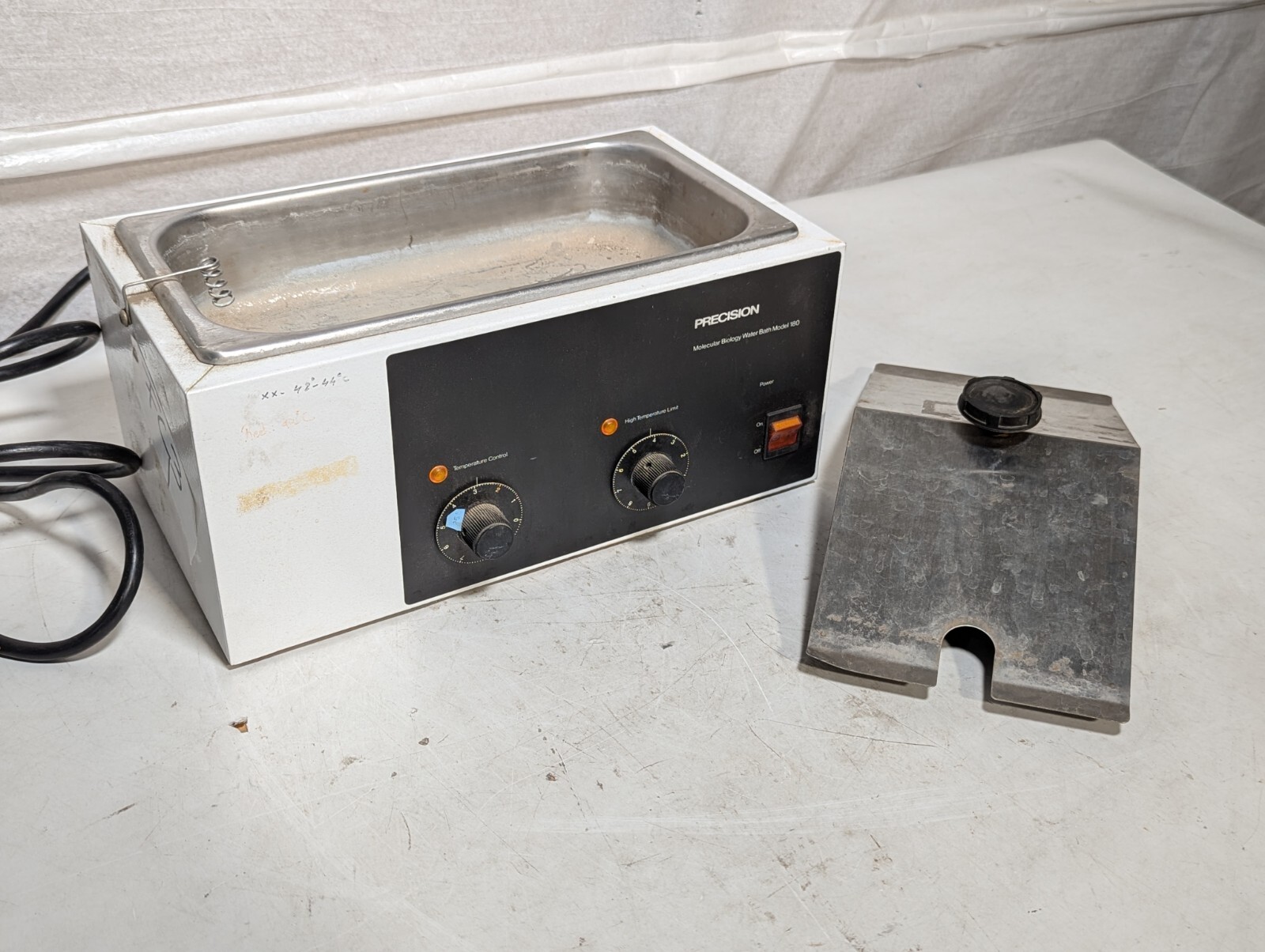 Precision 180 Molecular Biology Water Bath 1PH 225W 120V 1.9A #66630 TESTED