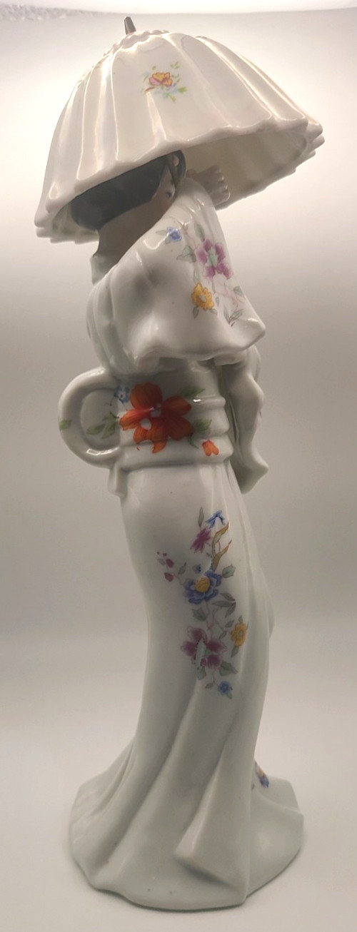 Vintage Japanese Geisha with Umbrella Floral Porcelain Statue 13" Unique