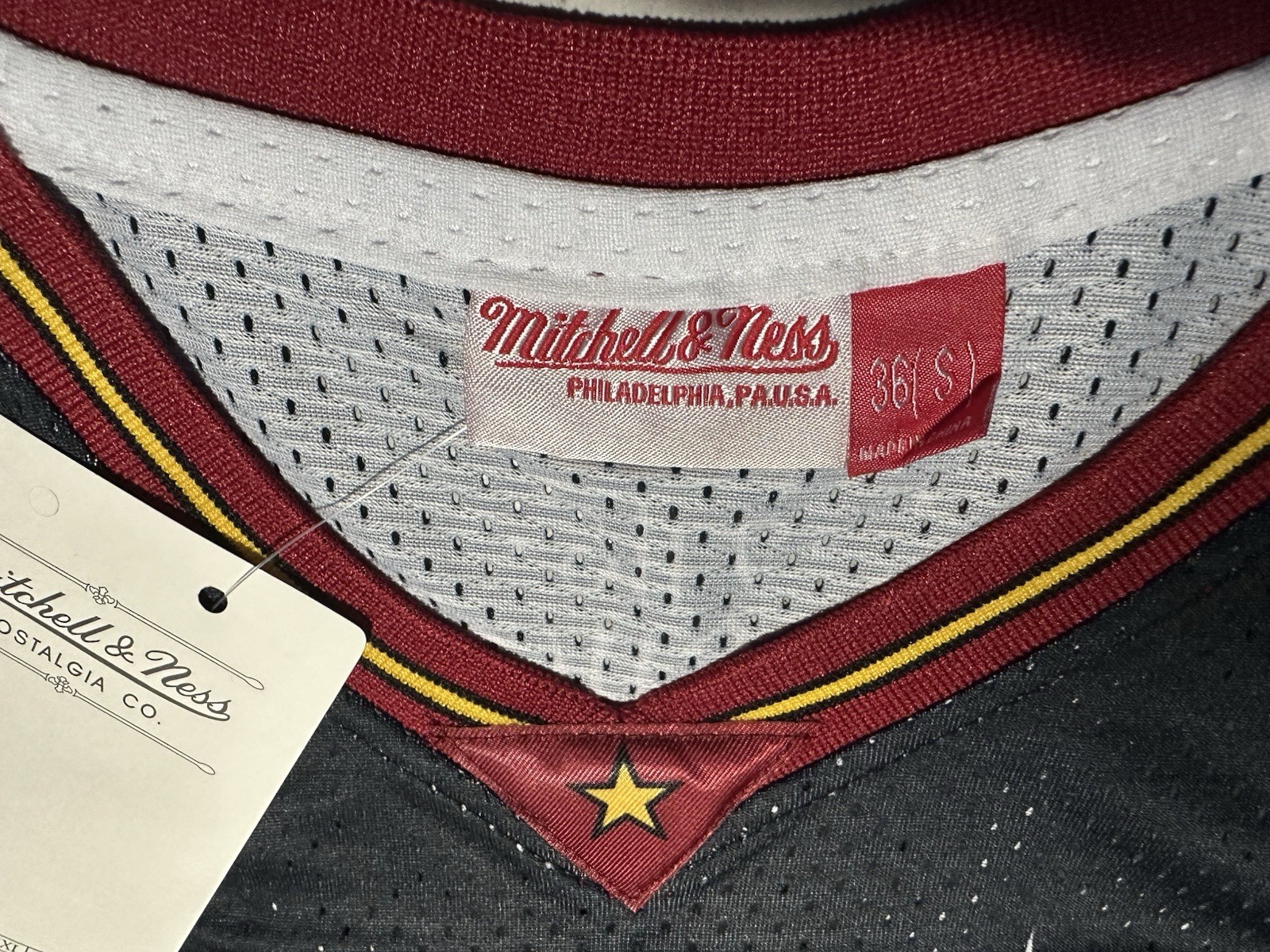 NWT Men’s Small Black Allen Iverson The Answer Philadelphia 76ers Sixers Jersey