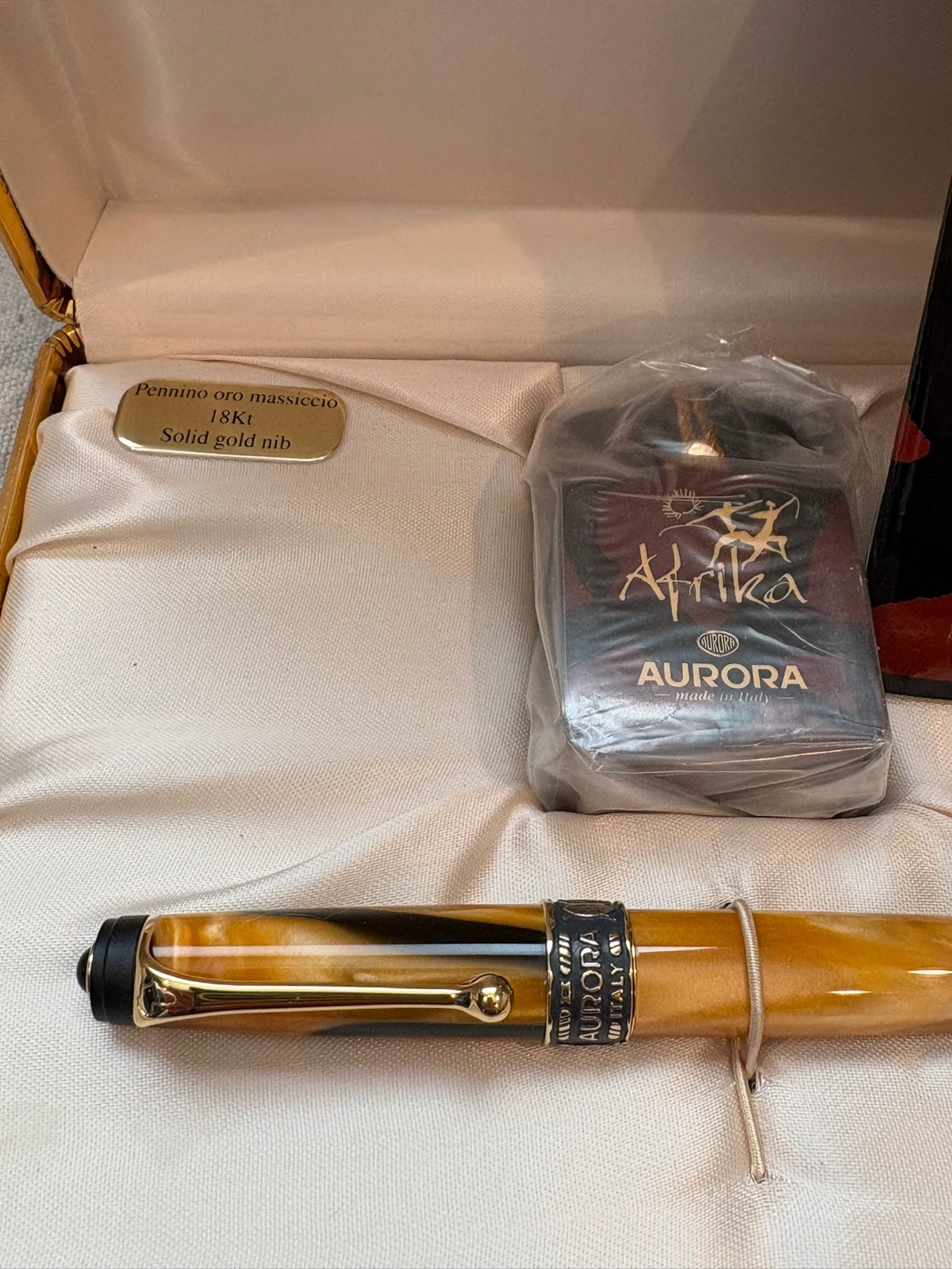 Aurora Africa Fountain Pen- EXCELLENT Cond., WITH BOX AND INK. LOOK!