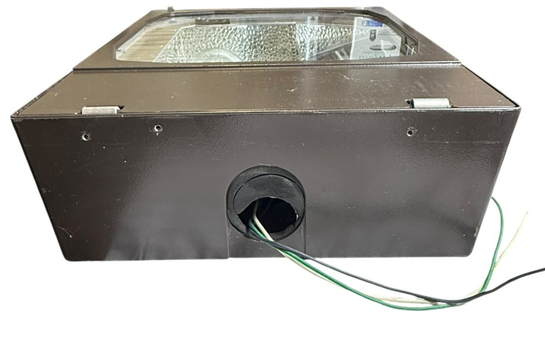 Cooper Lighting 400W Metal Halide Wall Pack Outdoor Fixture 208V MH