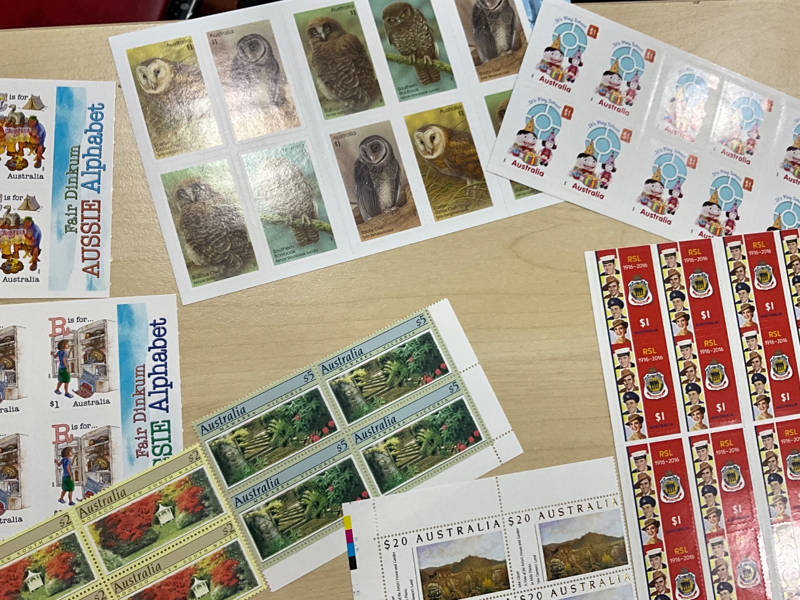 Australia stamps MNH modern Full Gum Face Value $1000+ xx132