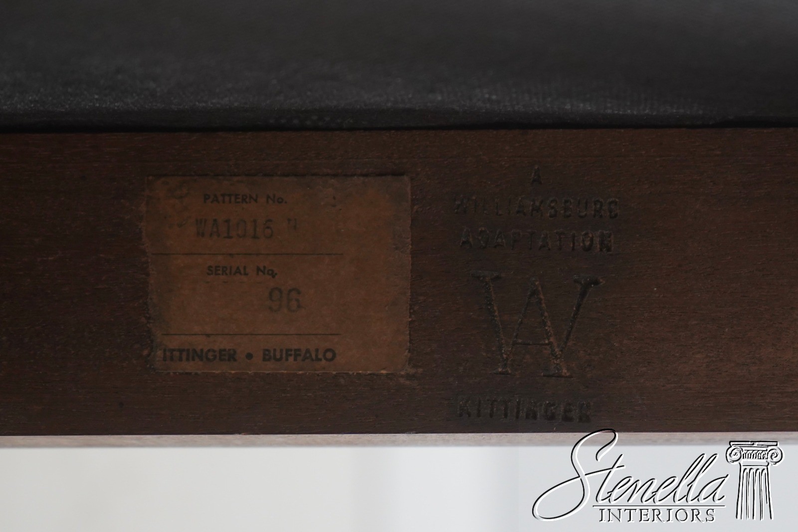 71682: KITTINGER Colonial Williamsburg Chippendale Mahogany Stool