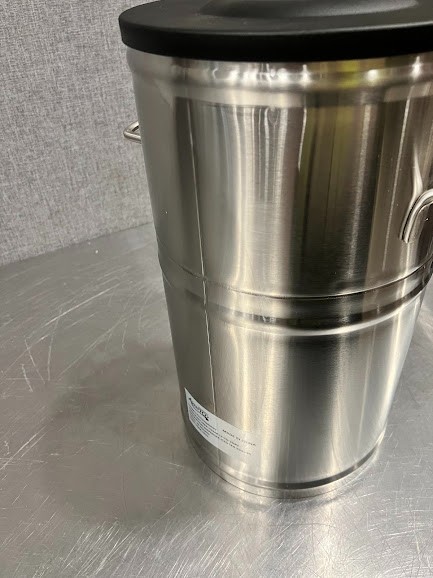 Avantco ITD2-GRD-MV 2 Gallon Round Iced Tea Dispenser with Stainless Steel Valve