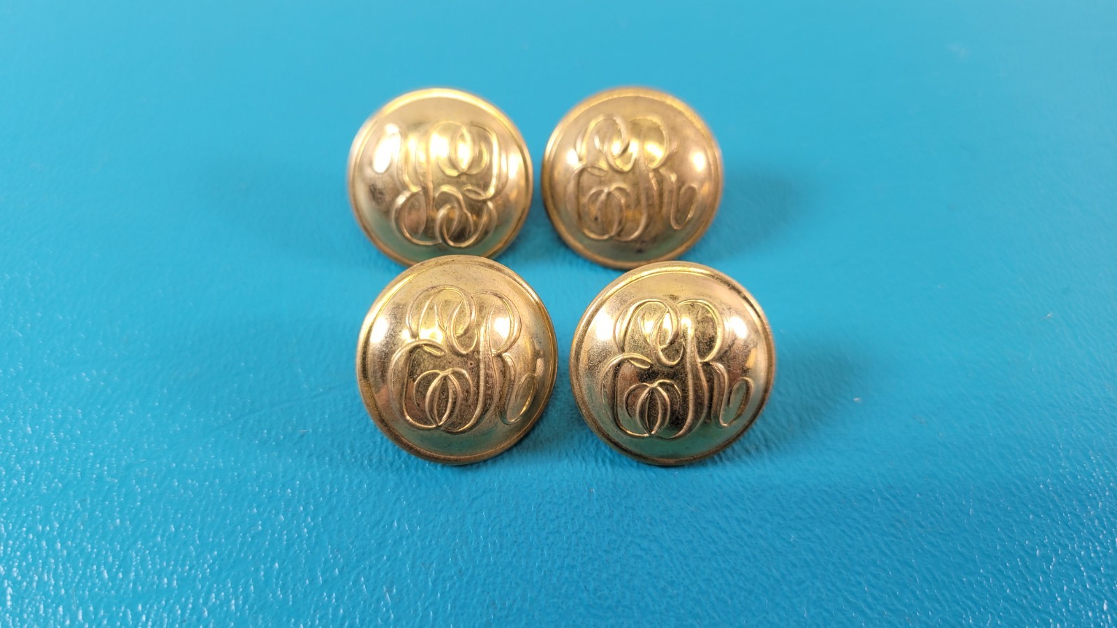 Lot of 4 Antique Spanish Amer War Buttons Gilt Royal Army Cuba Captured TR1144