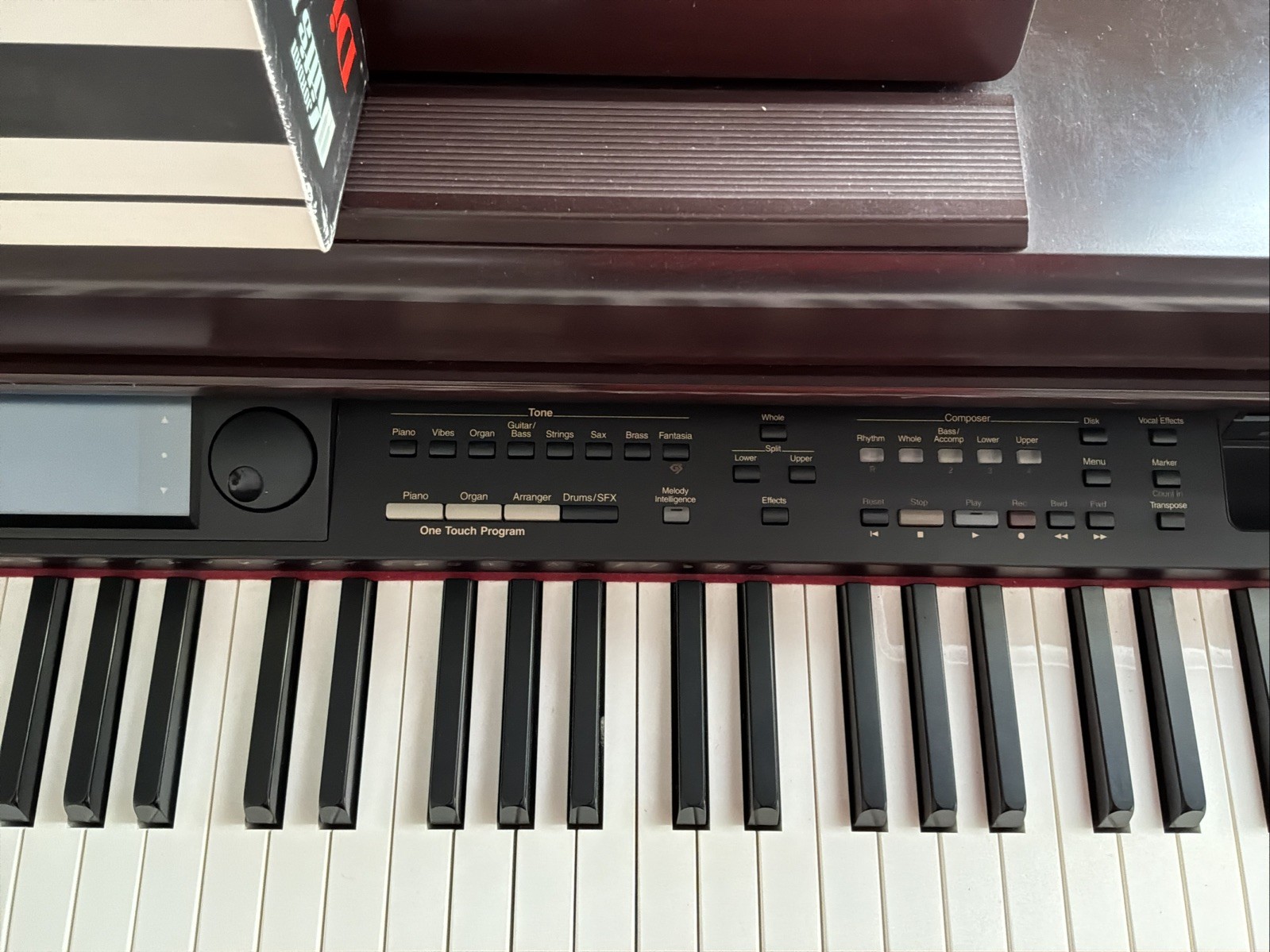 Roland KR-757 Piano Used Item with Free Shipping Details