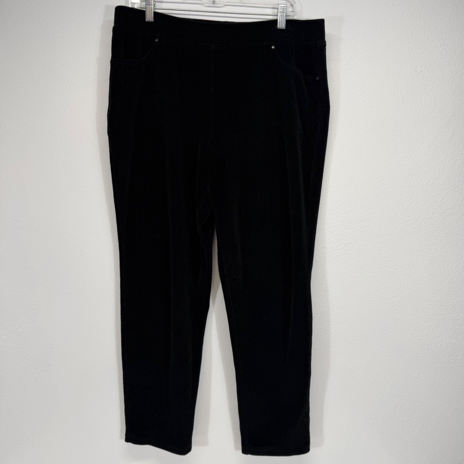 Quacker Factory Classic Soft Corduroy Pull On Stretch Black Pocket Pants L