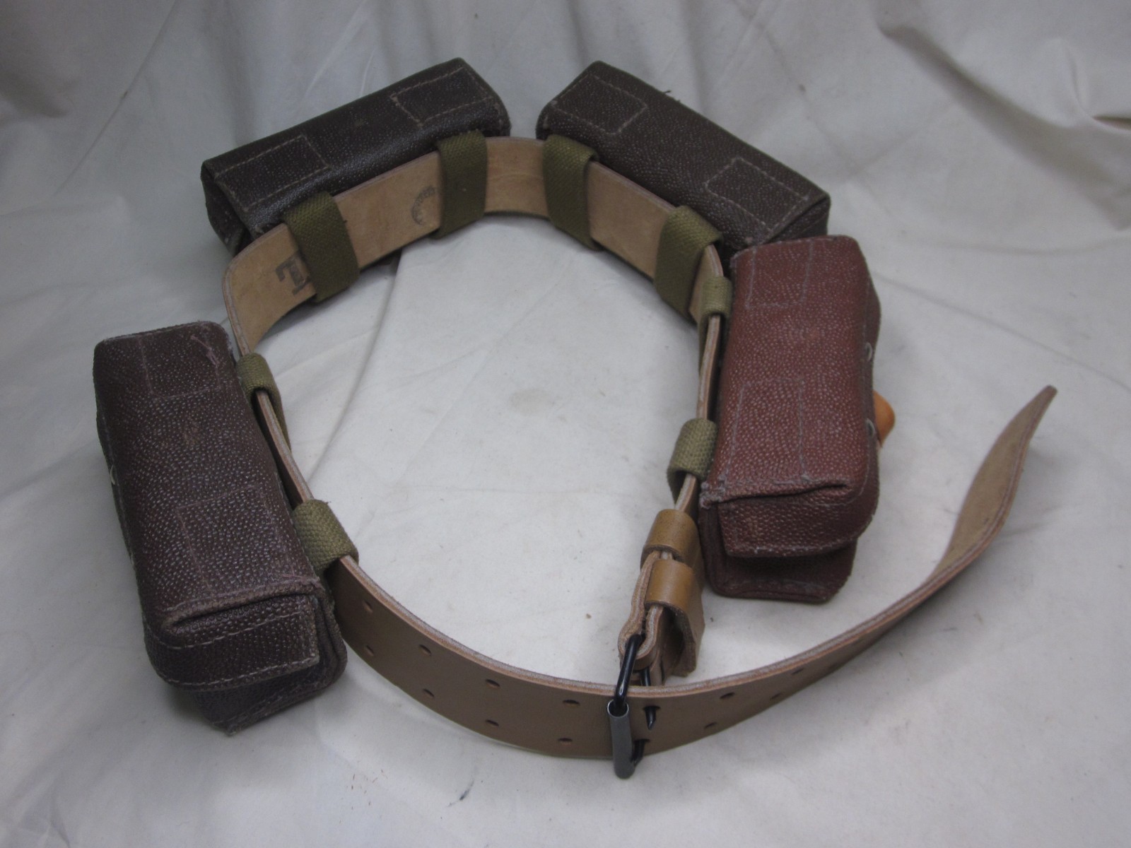 vintage T2 4 pouch bag ammo munition tactical leather military bandolier belt