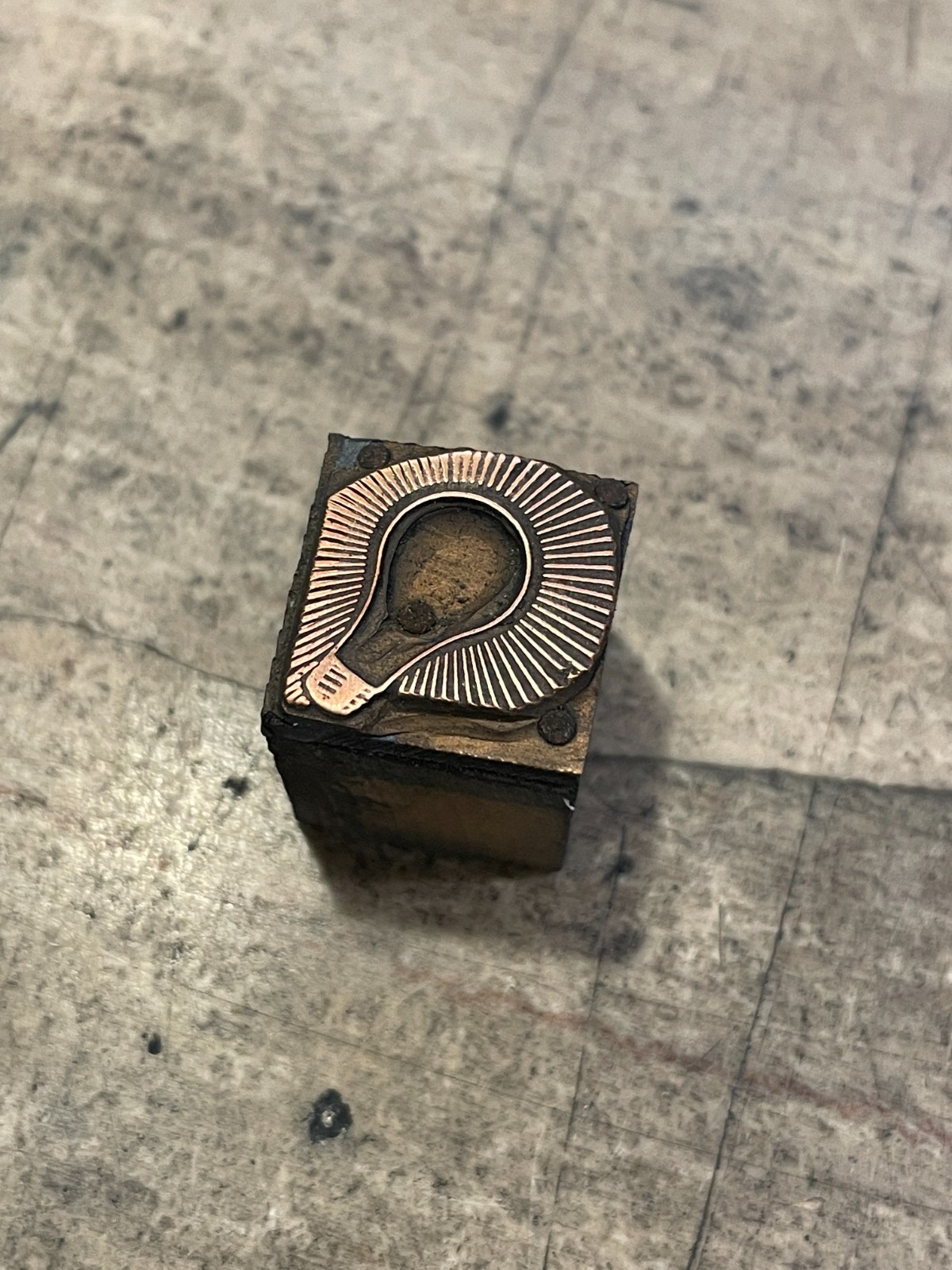 Printing Letterpress Printers Block Illuminated Light Bulb (1246)