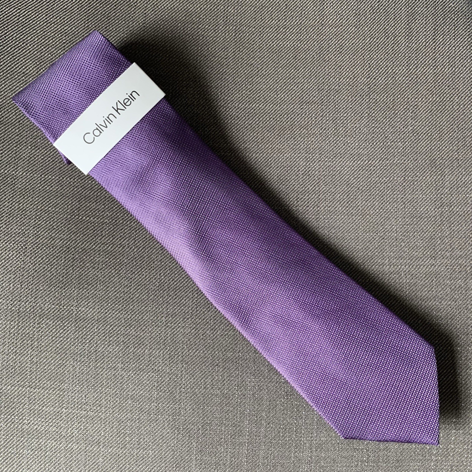 Calvin Klein Men's Neck Tie Purple Solid Silk Blend MSRP $69.50