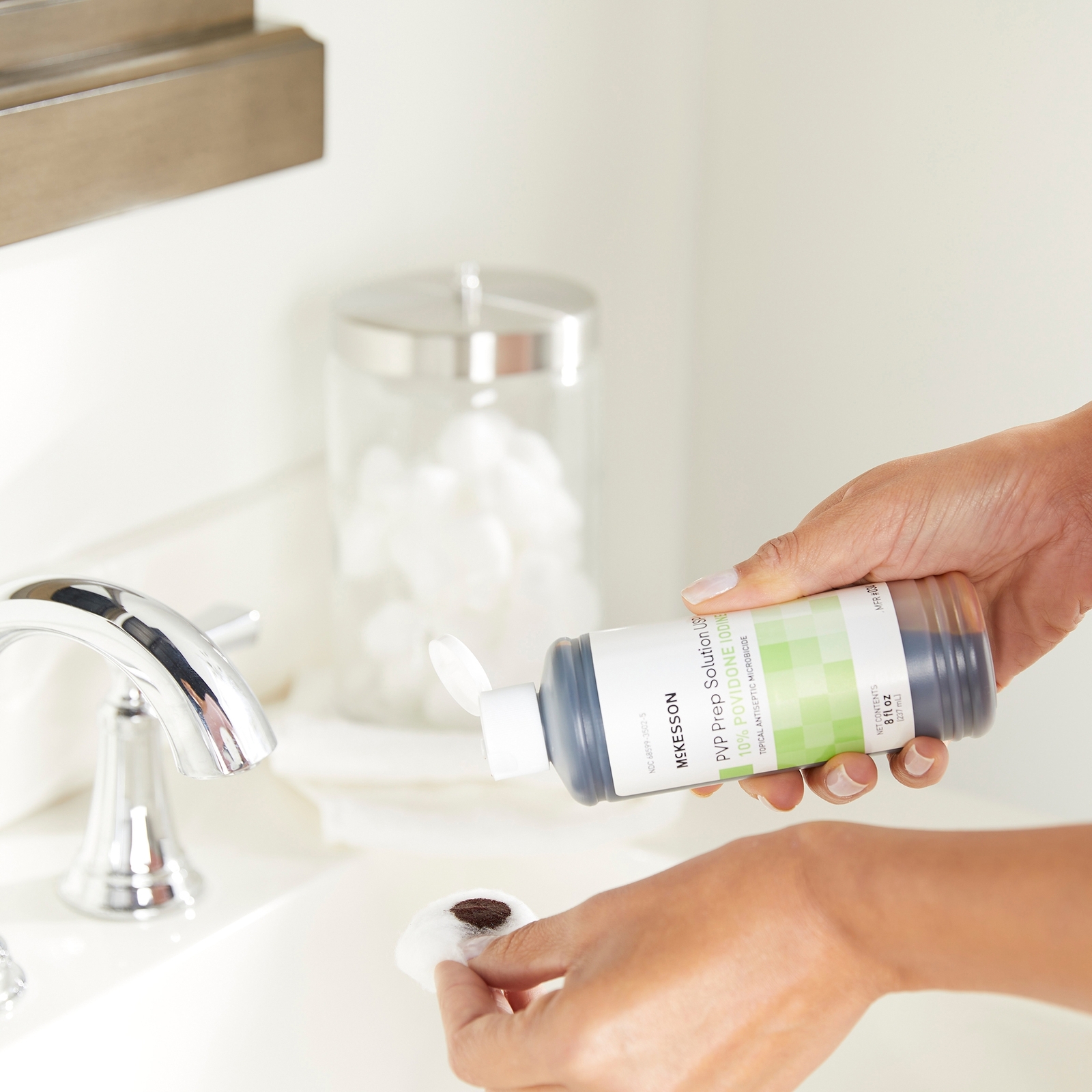 McKesson PVP Prep Solution 10% Povidone-Iodine 8 oz. Flip-Top Bottle 1 Each 034