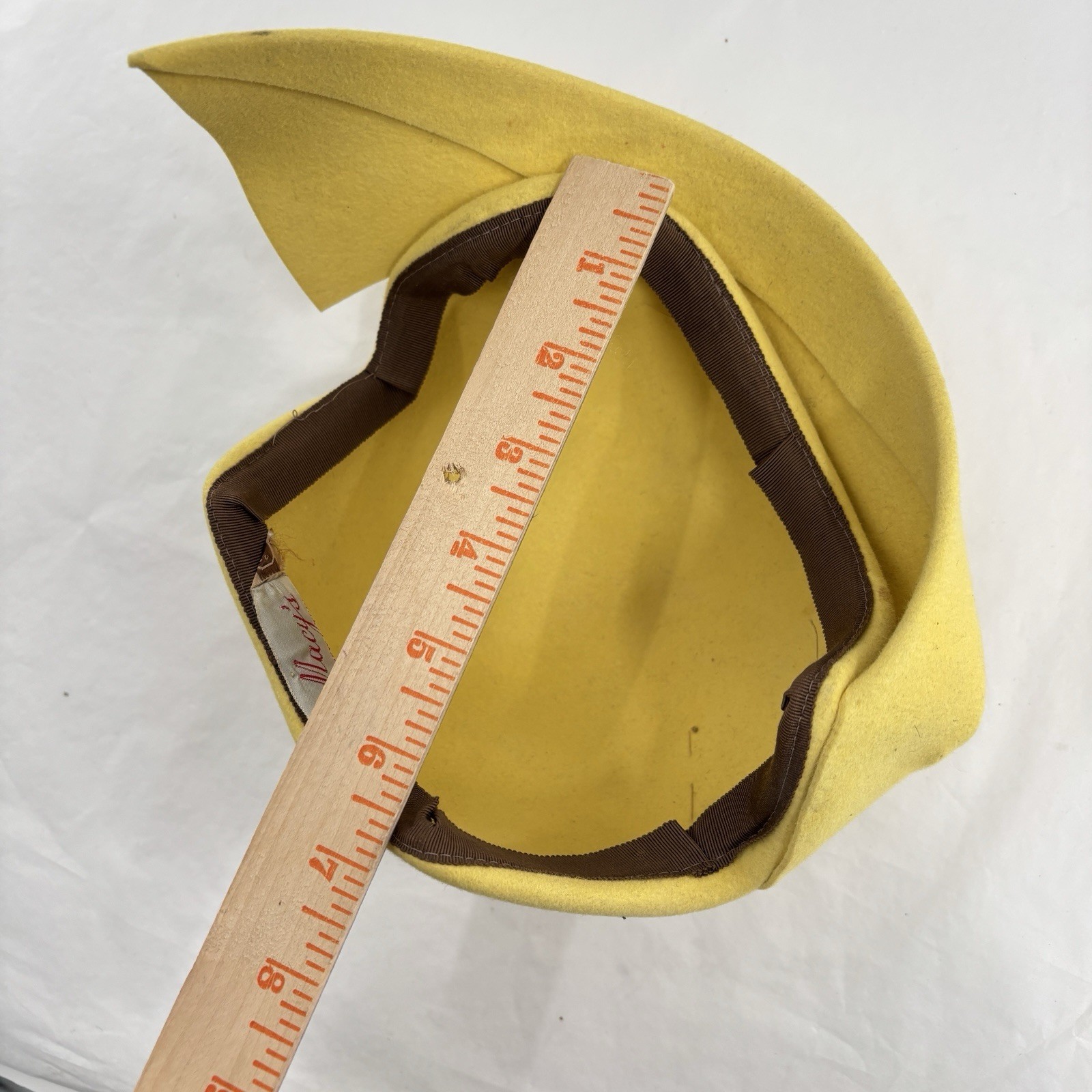 Vtg 60s Mustard Felt Tilt Hat Macy’s Mod Cocktail Jackie O Style