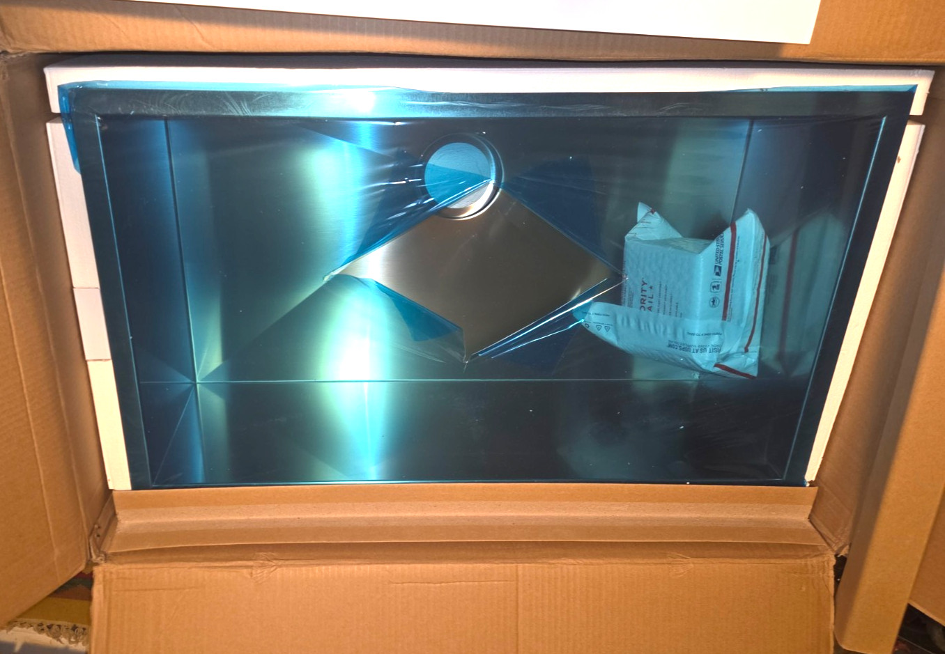 Ariel Stainless Steel Undermount Sink,32"x19"x10"