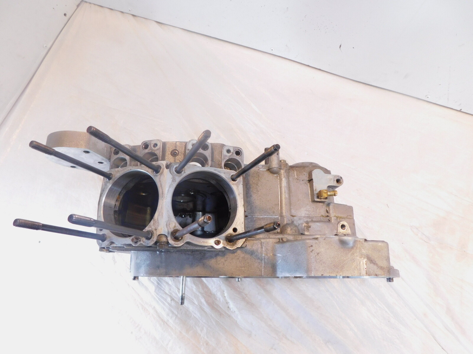 Harley Davidson Sportster 883 & 1200 Silver Crankcase Cases Engine Block