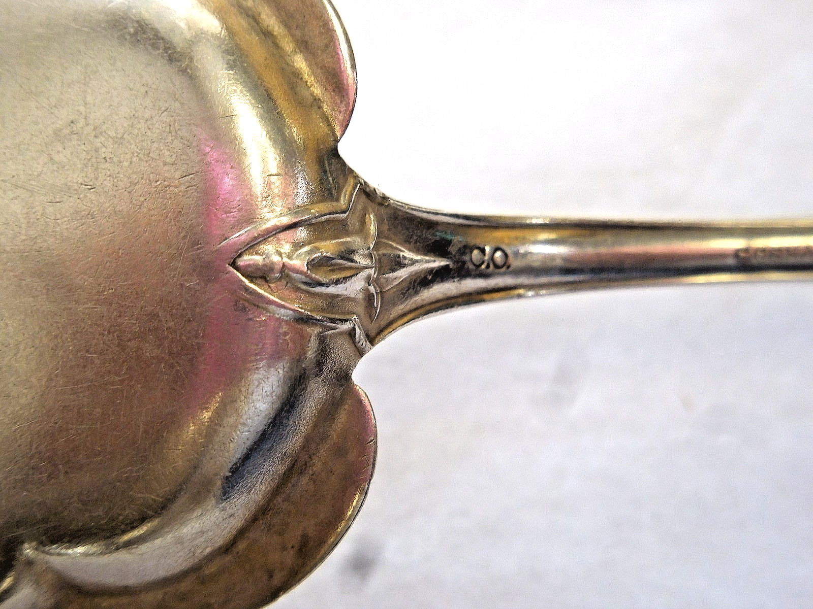 CLEMENS OSKAMP CINCINNATI c1860 COIN SILVER SLICE 8 3/4" FLORAL ENGRAVED "A & L"